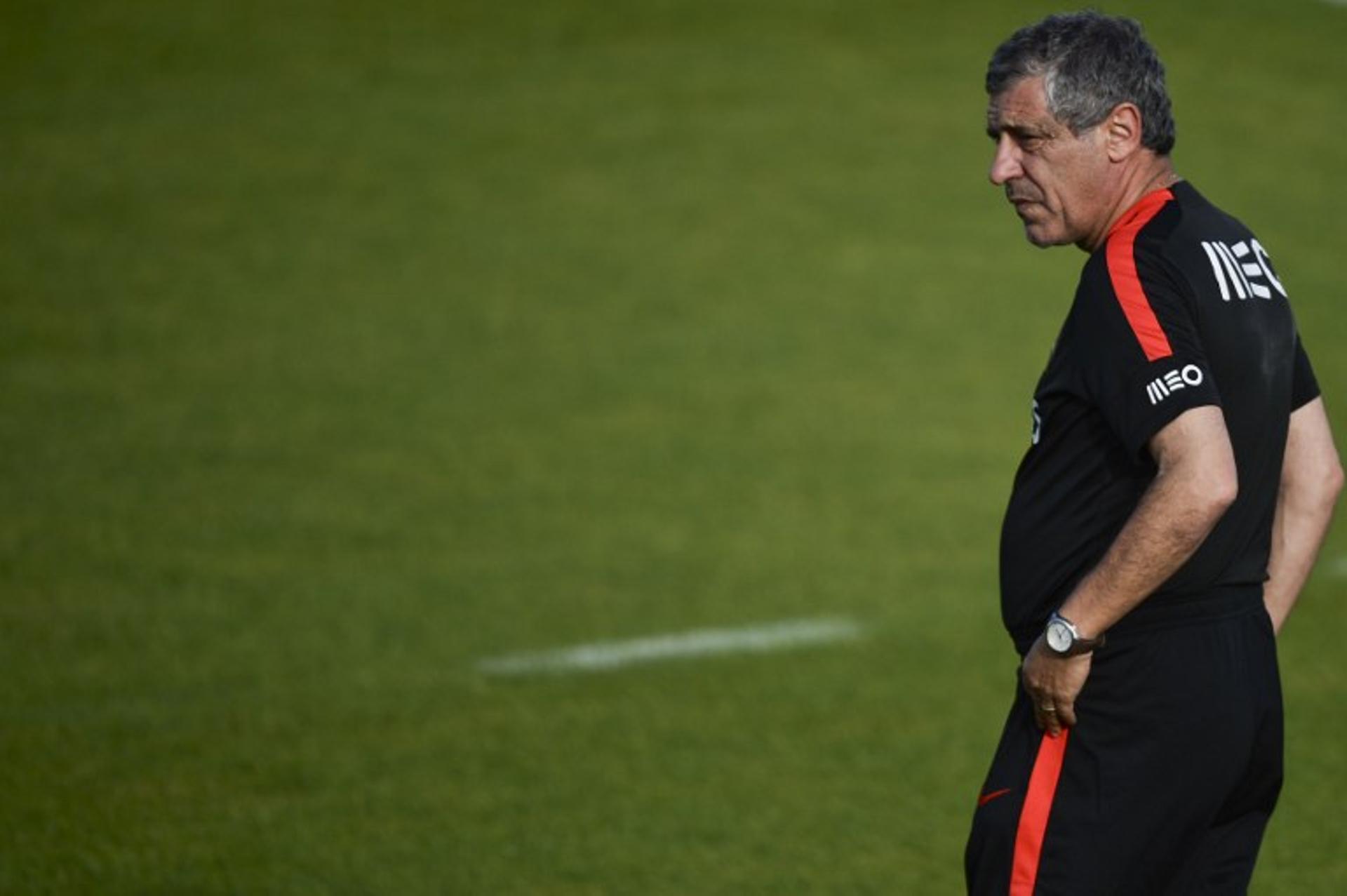 Fernando Santos durante o treino