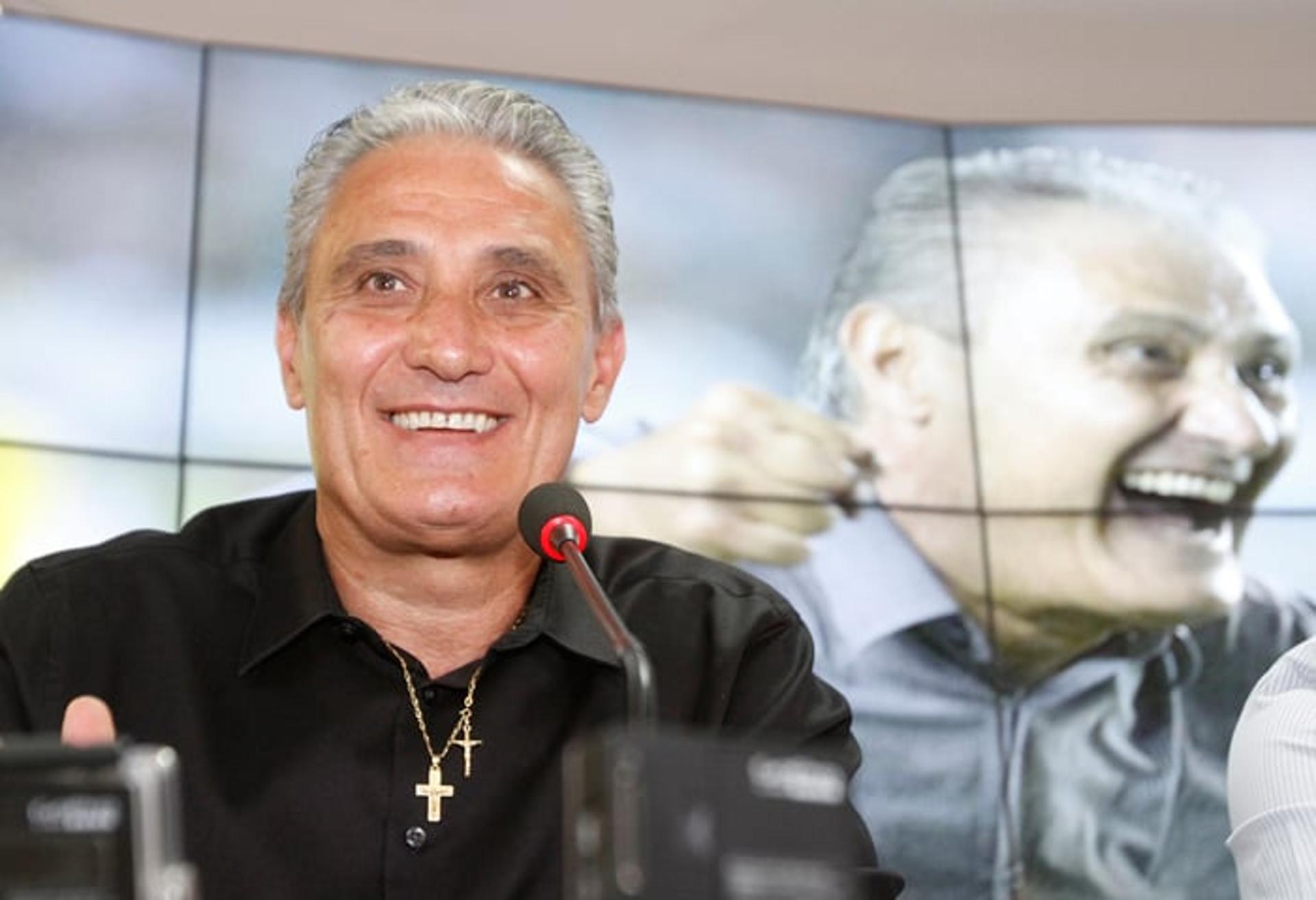 Tite está há 18 meses no Corinthians