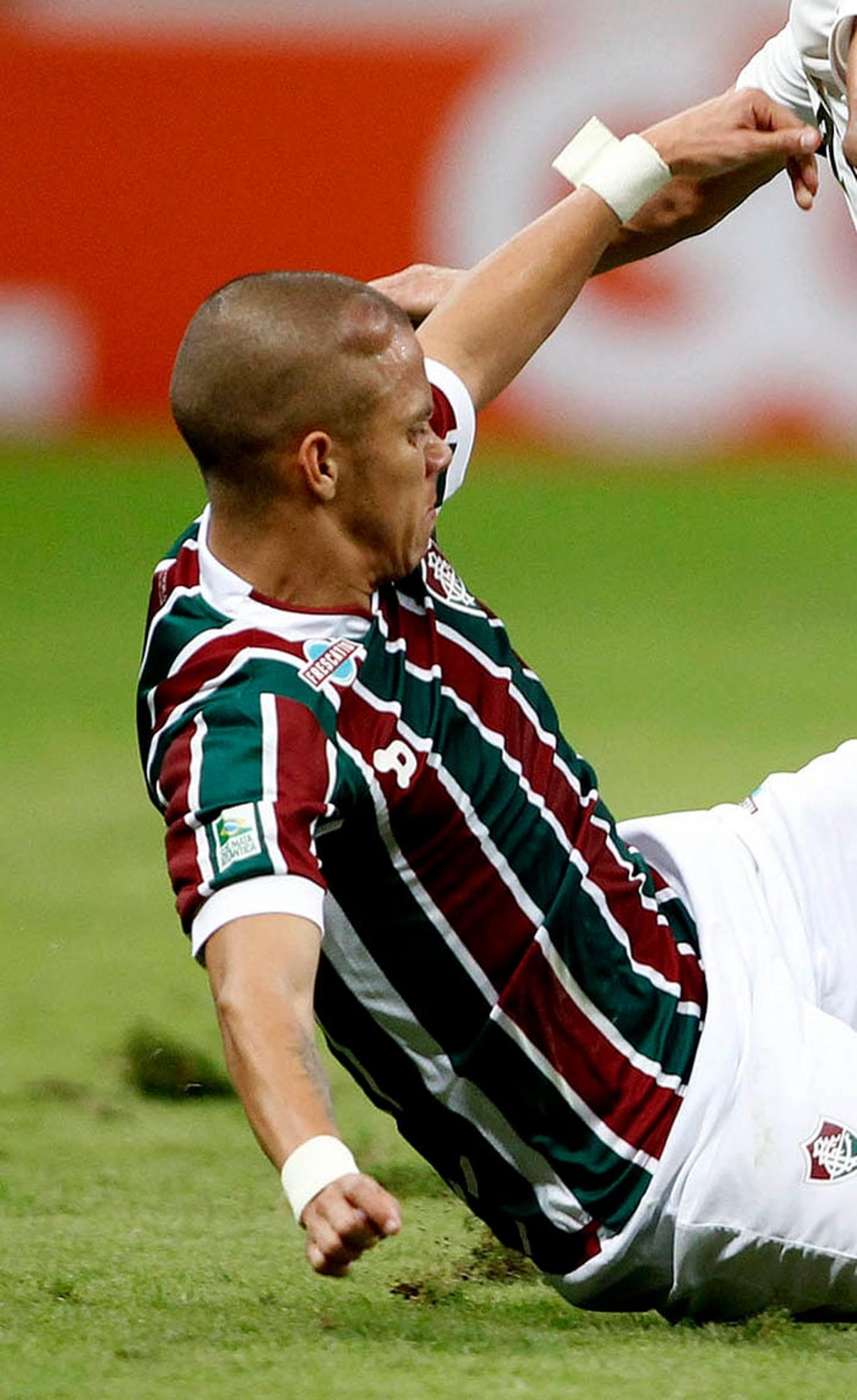 Fluminense 1x0 Corinthians - "Galo" na cabeça de Marcos Júnior (Fluminense)