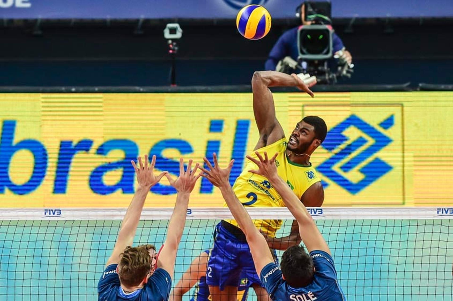 Brasil vence a Argentina por 3 sets 0