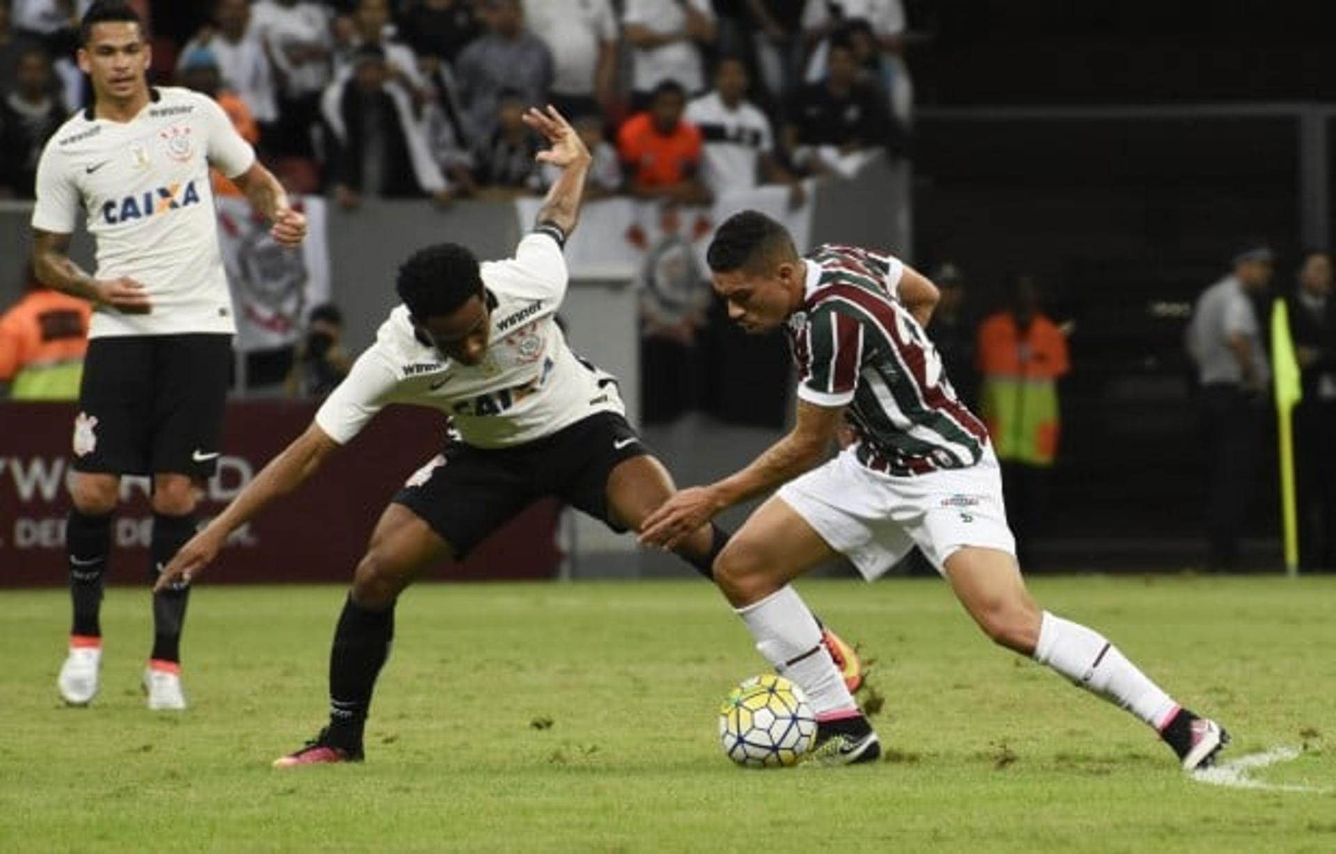 Com 25 jogos entre os profissionais, Douglas ainda persegue o primeiro gol na equipe principal do Flu (Foto: Mailson Santana/FFC)