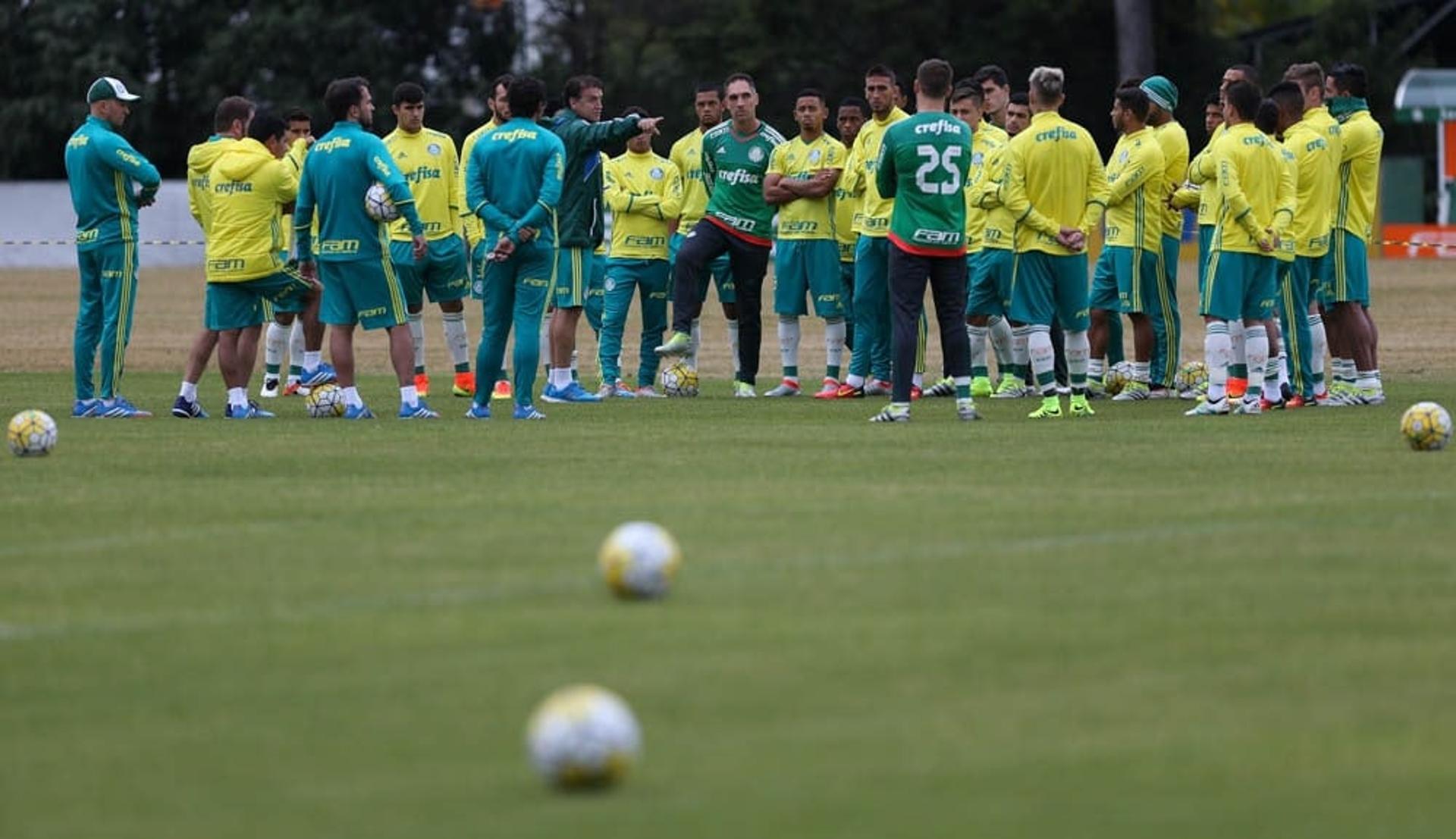 Início do Palmeiras no Brasileiro de 2016 - 6 vitórias, 1 empate, 2 derrotas (19 pontos)