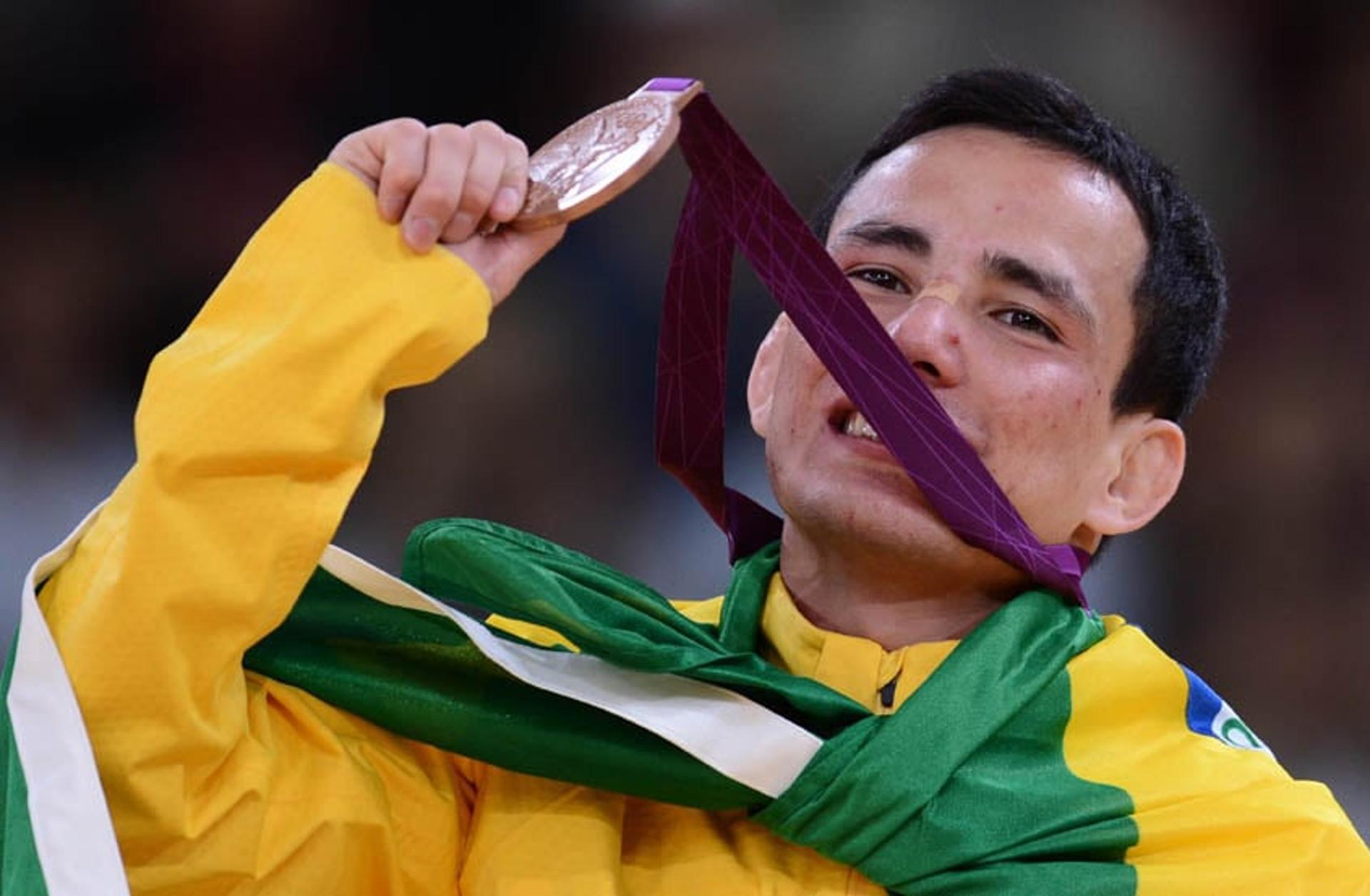 A primeira medalha brasileira em Londres-2012 não estava nas projeções nacionais: Felipe Kitadai, no judô