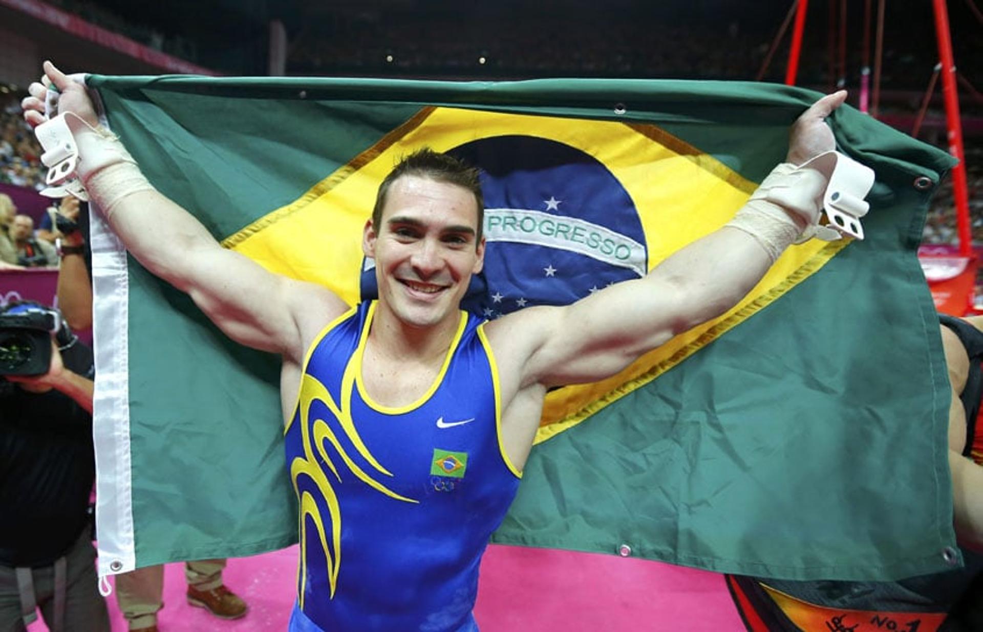 Olimpíadas 2012 - Londres - Arthur Nabarrete Zanetti celebrando a vitoria do ouro.