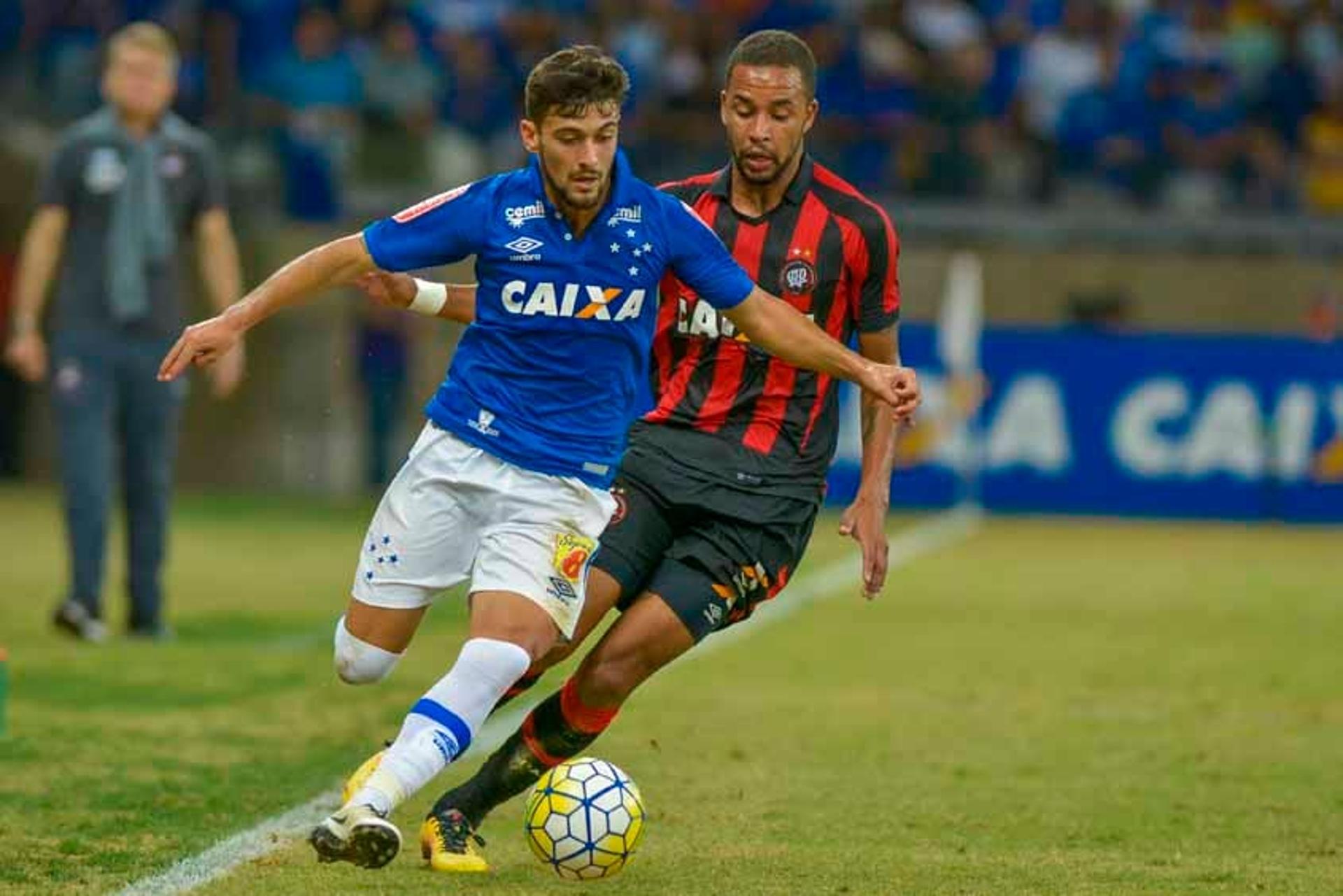 Cruzeiro x AtleticoPR (Foto:Daniel Oliveira / Fotoarena)