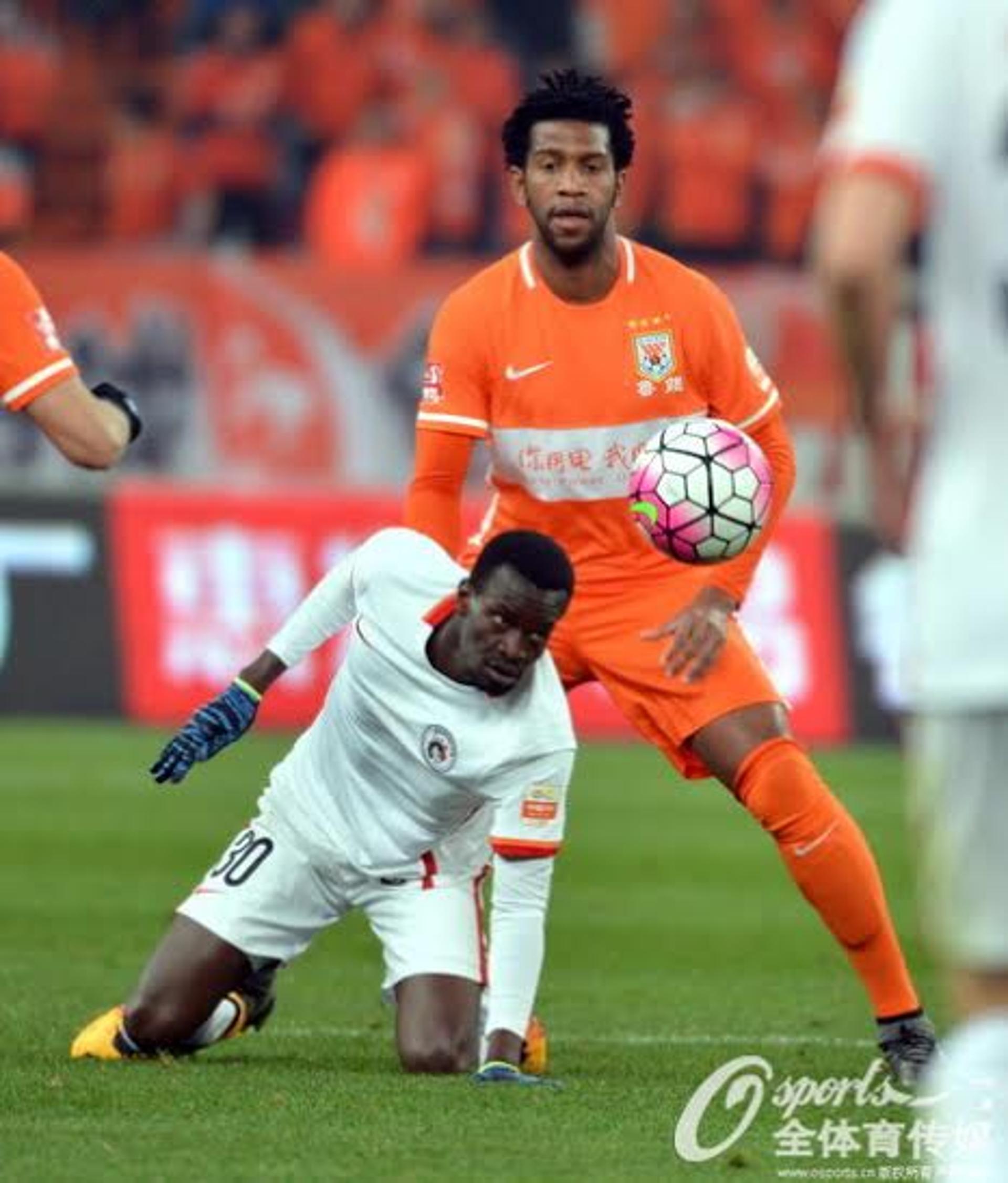 Gil - Shandong Luneng