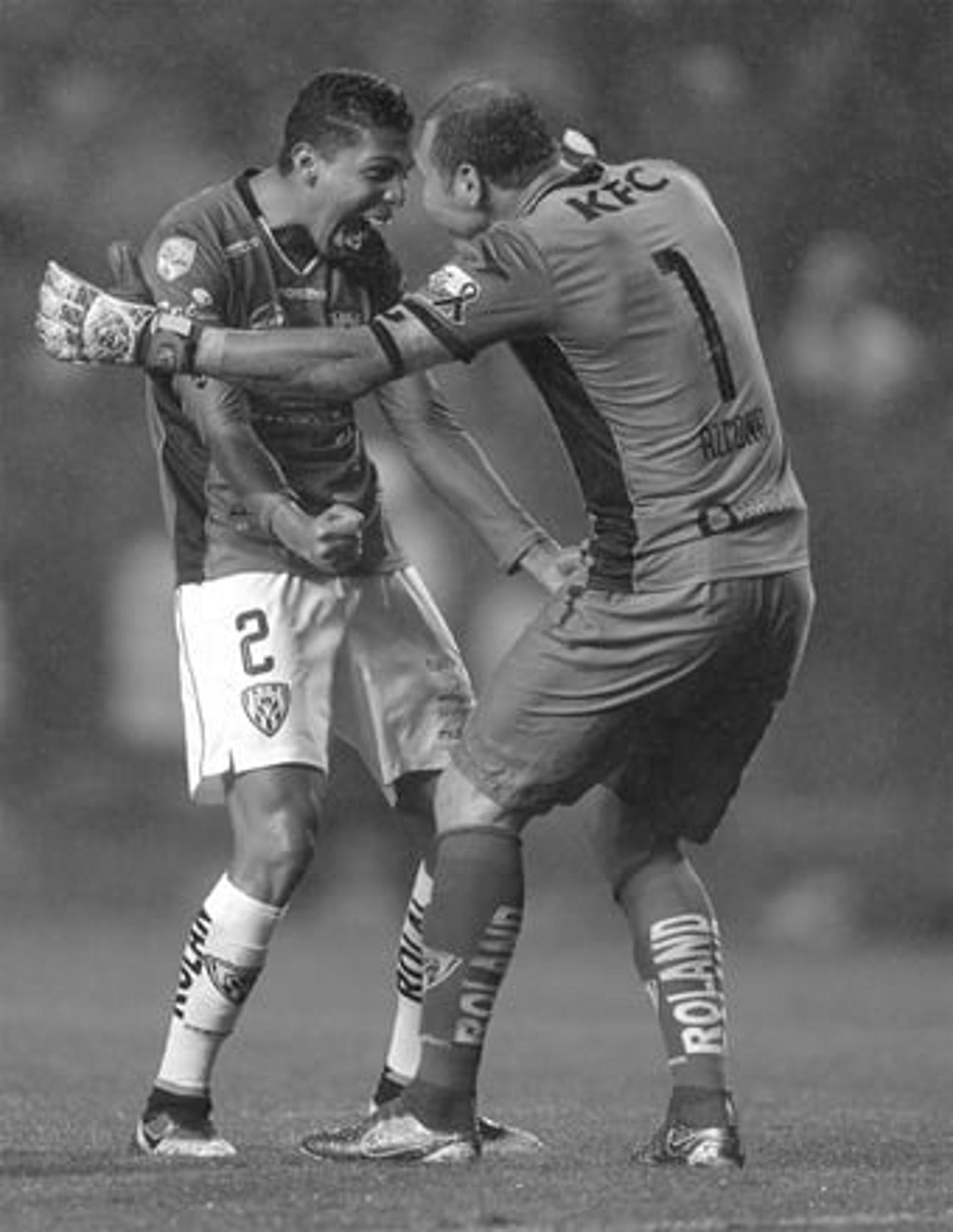 Jogadores do Idependiente del Valle comemoram na Bombonera