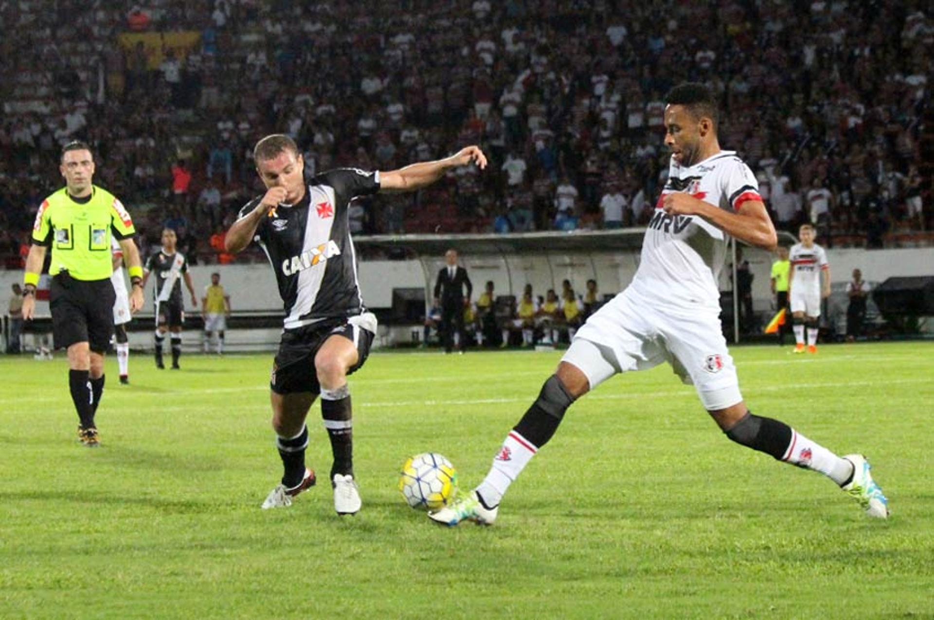 Vasco despachou o Santa Cruz na última fase