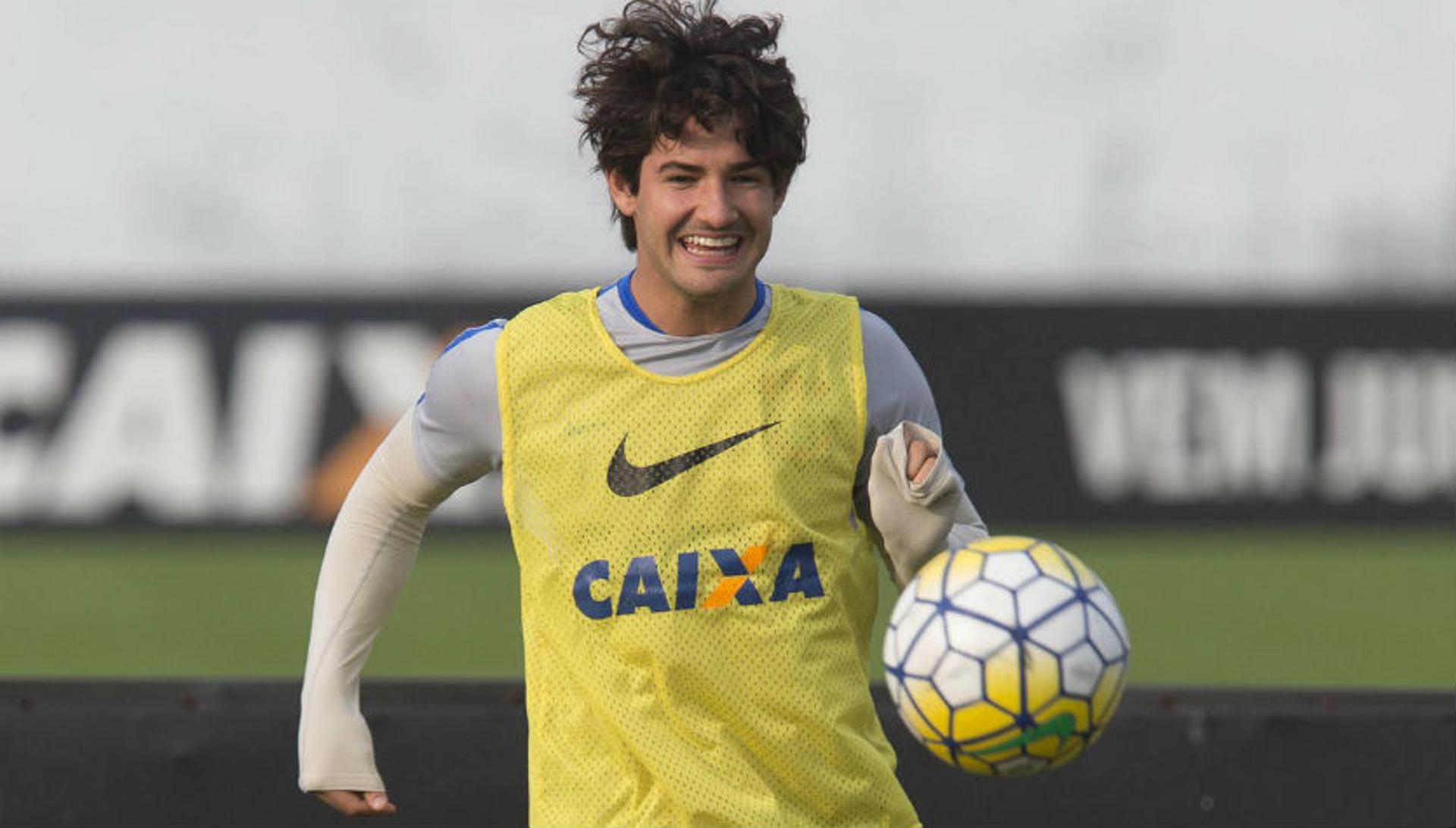 Pato deve estrear neste sábado