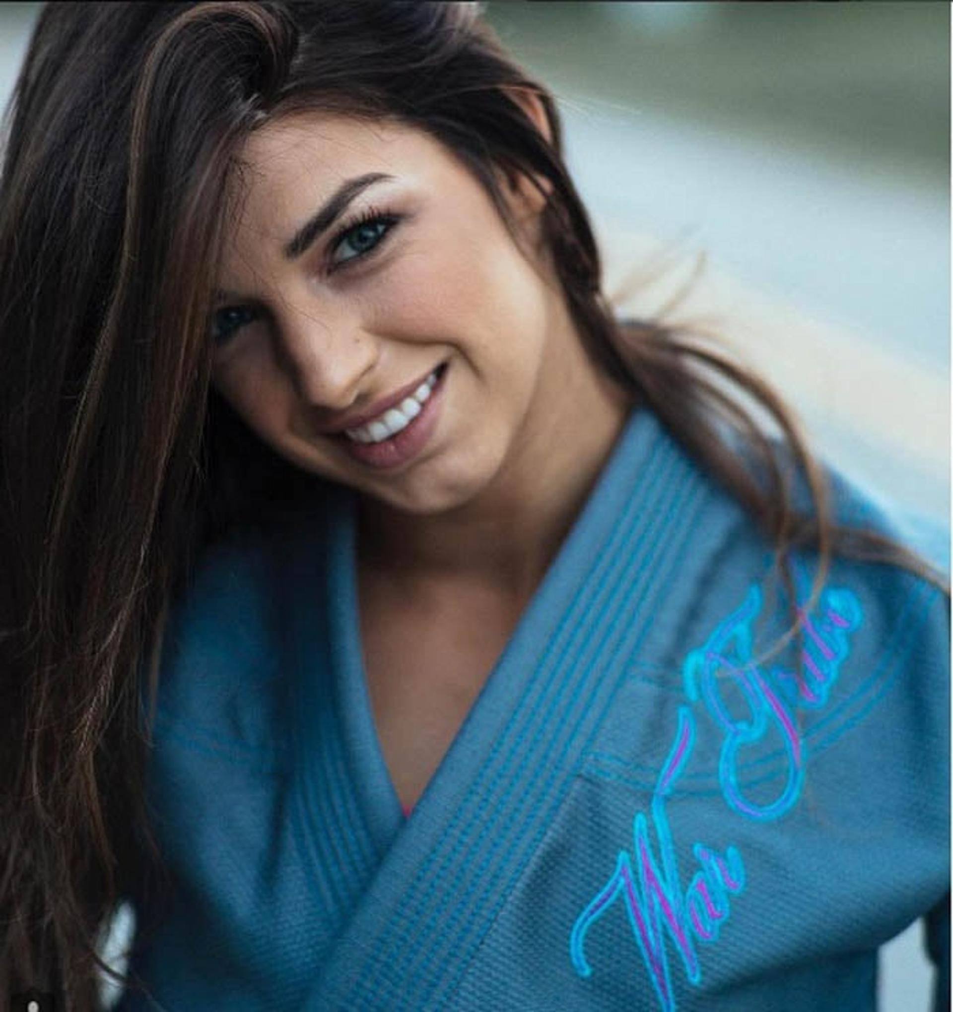 Fenômeno do jiu-jitsu, americana Mackenzie Dern tem quatro vitórias no MMA