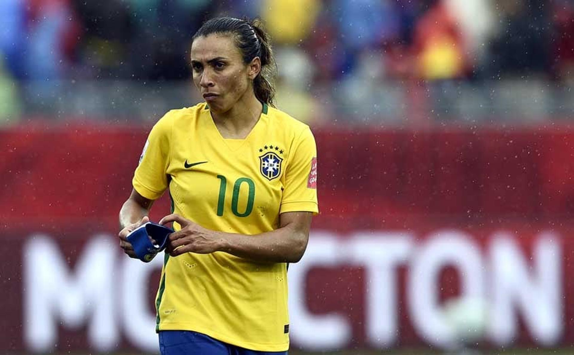 Marta tenta consagrar sua carreira jogando uma Olimpíada em casa