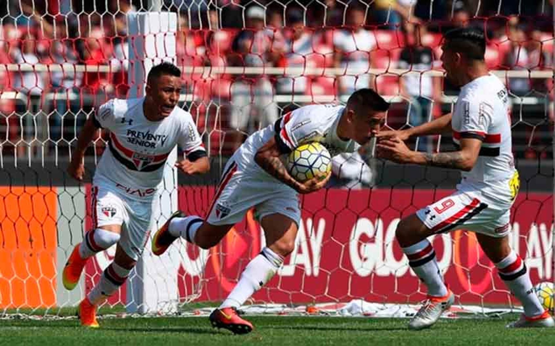 São Paulo 2 x 2 Chapecoense: 54.996 pagantes no Morumbi