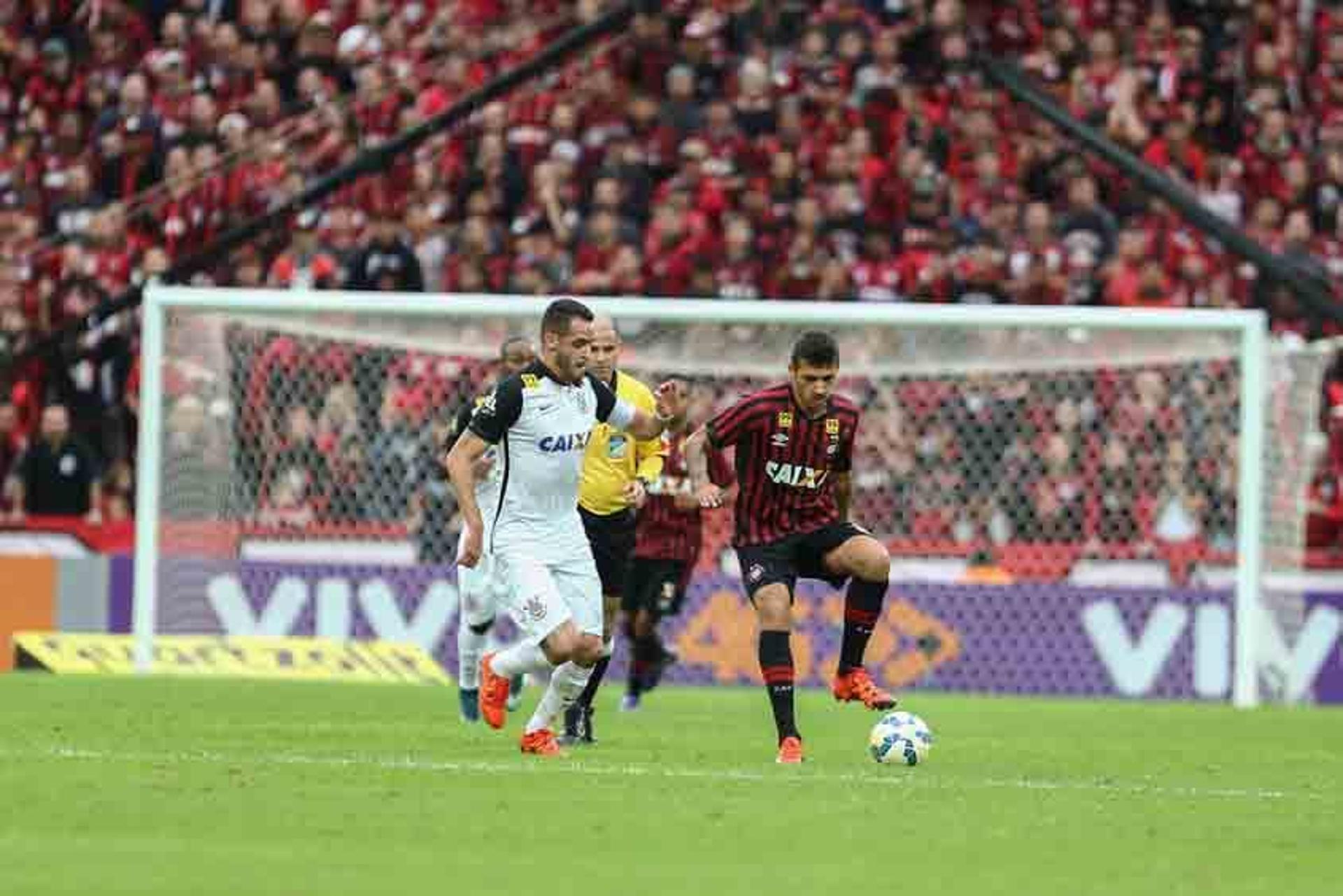 Último jogo - Atlético-PR 1x4 Corinthians (18/10/15, Arena da Baixada)