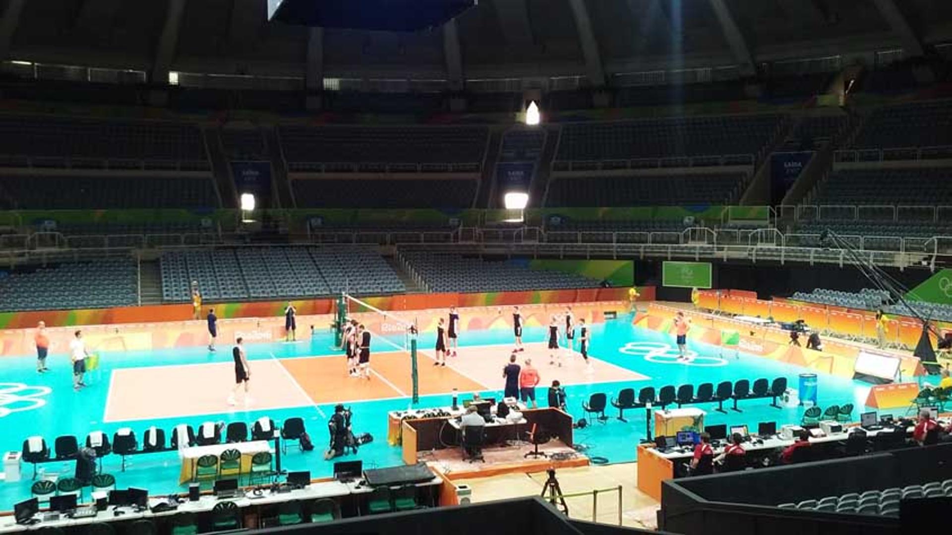 Treino do Brasil no Maracanãzinho