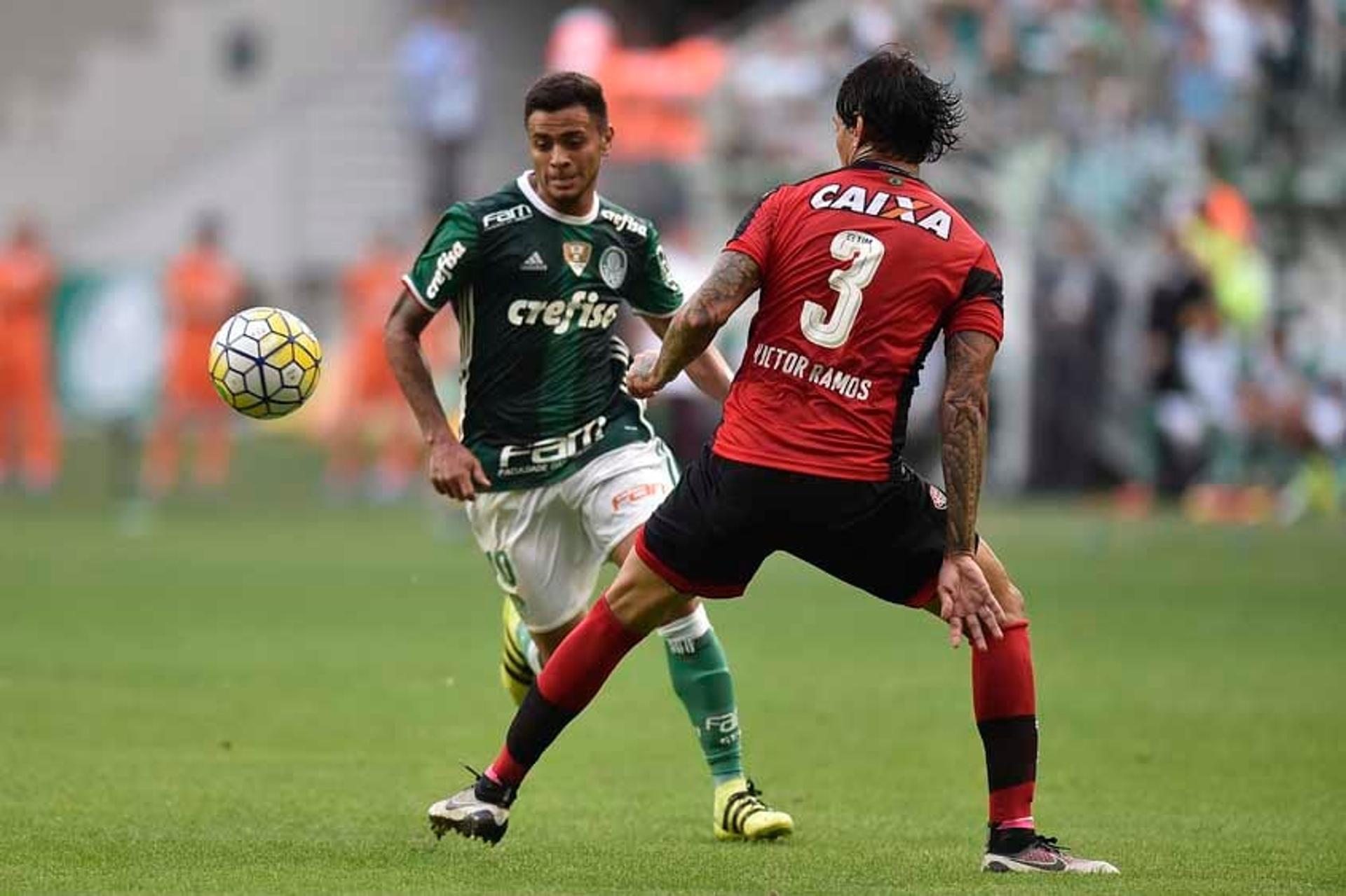 No primeiro turno, Palmeiras bateu o Vitória por 2 a 1 no Allianz Parque. Foi o primeiro jogo de Jailson no Brasileirão