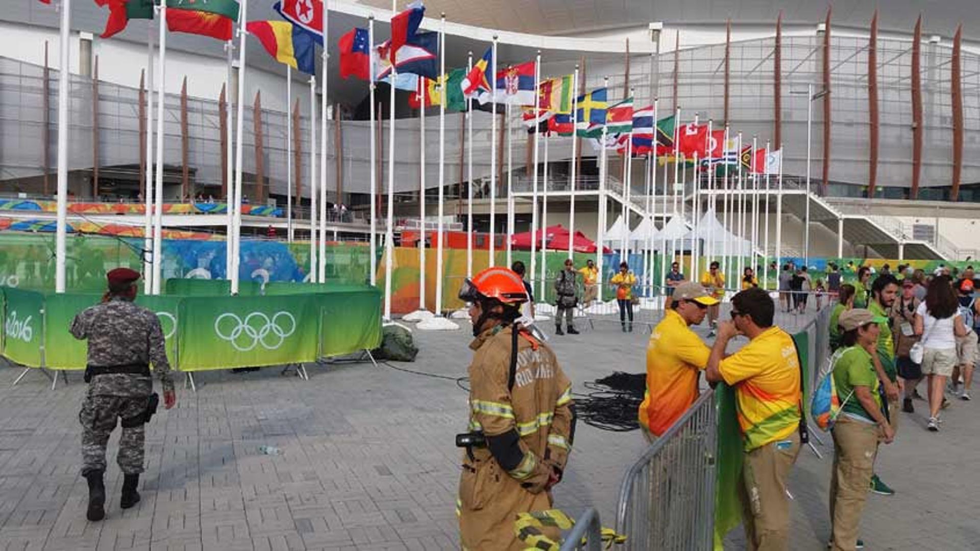 Local onde a câmera caiu no Parque Olímpico é isolado