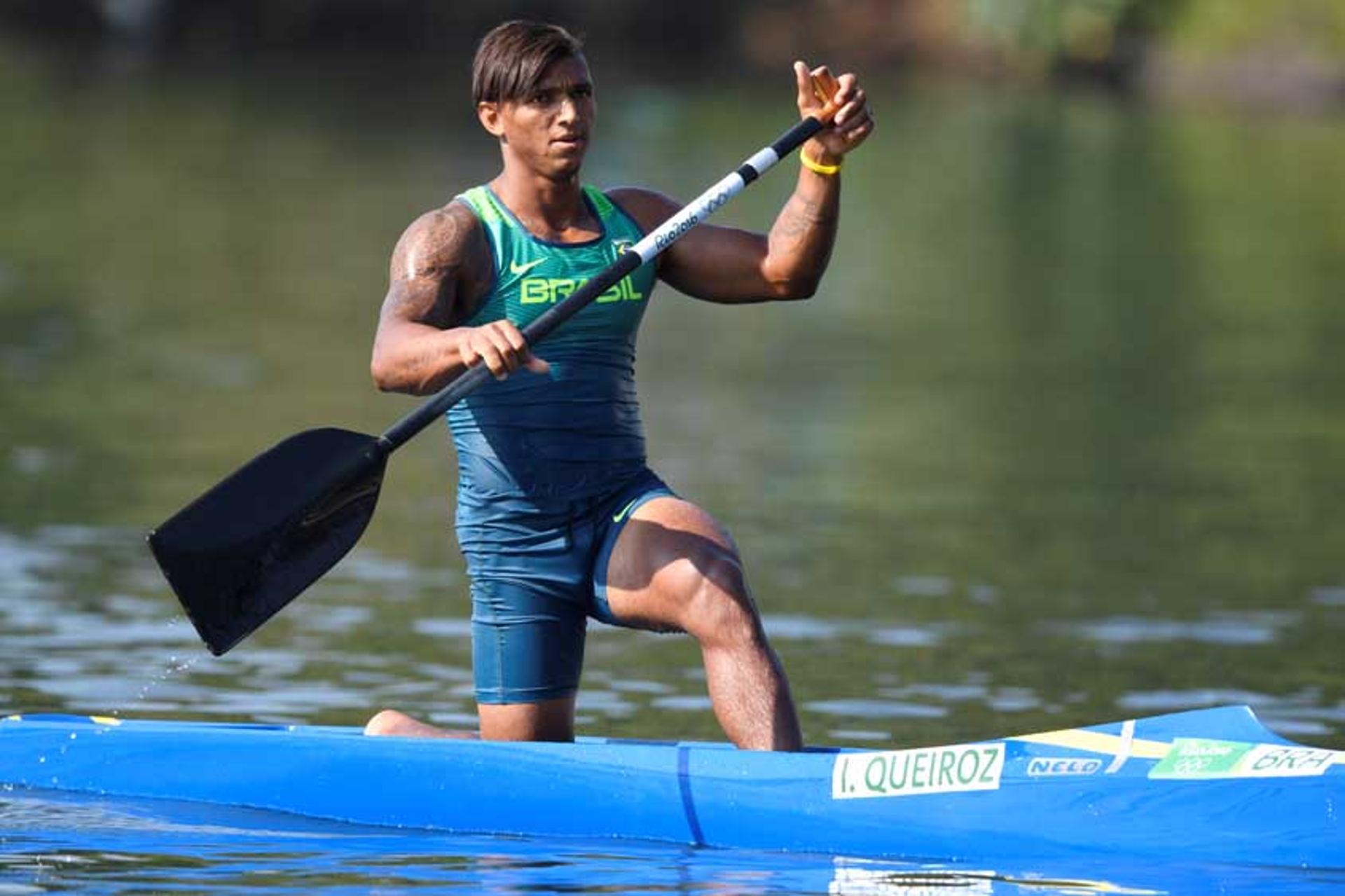 9h08 - Isaquias Queiroz disputa final na canoagem C1 200m com chance efetiva de medalha&nbsp;