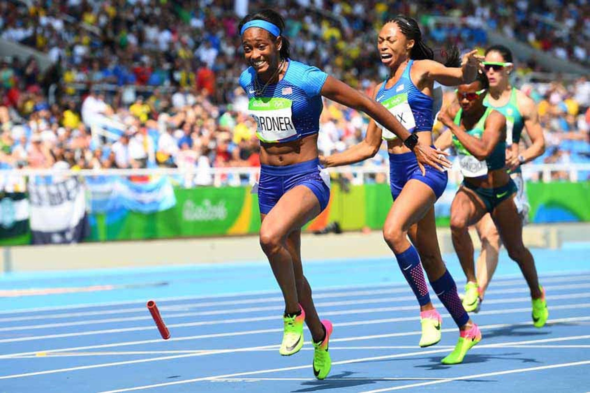 Revezamento 4x100m dos EUA derrubou o bastão na semi da prova, atrapalhadas pela equipe brasileira, que foi eliminada