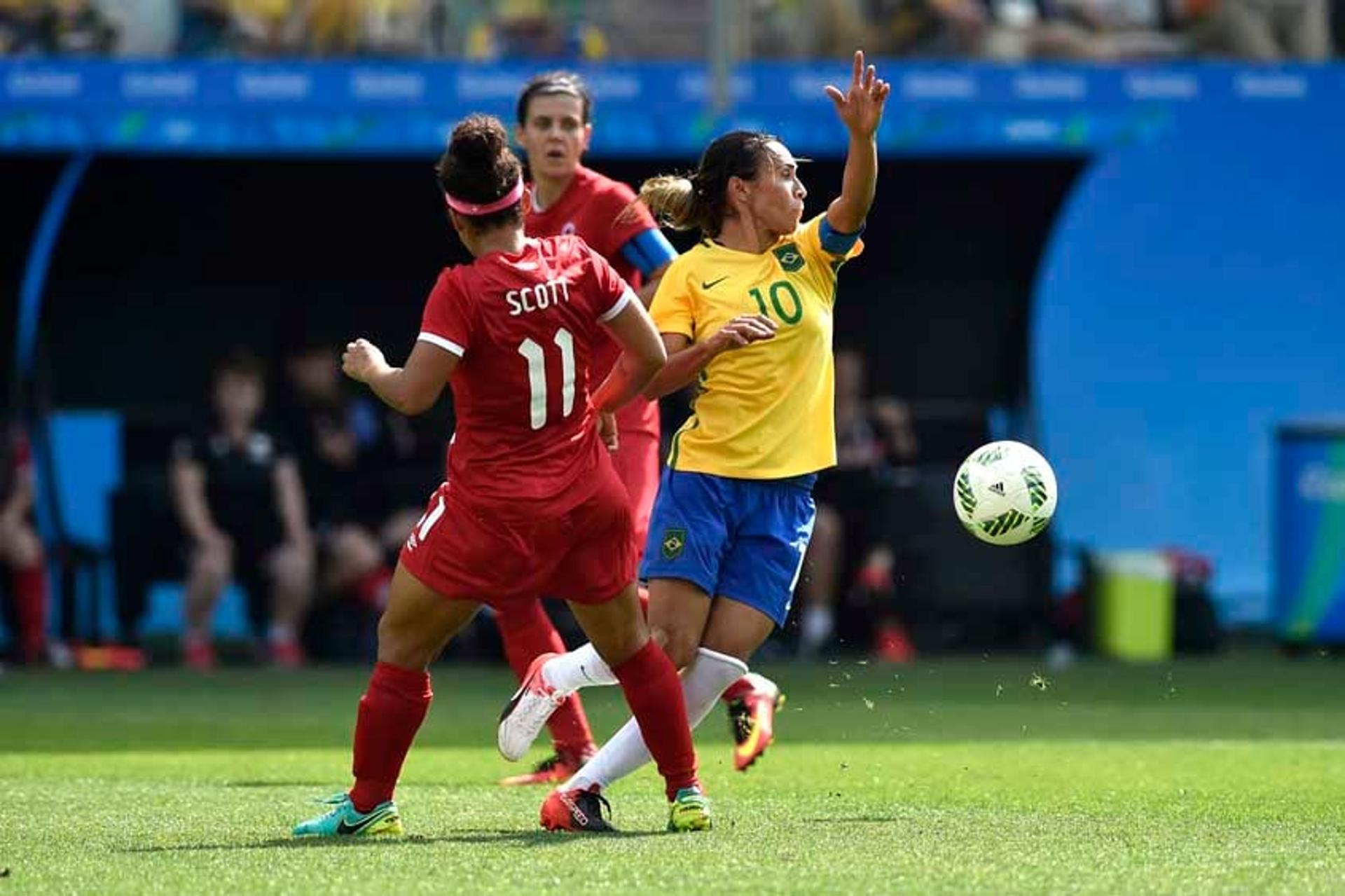 Seleção Brasileira perdeu por 2 a 1 para o Canadá no torneio feminino de futebol