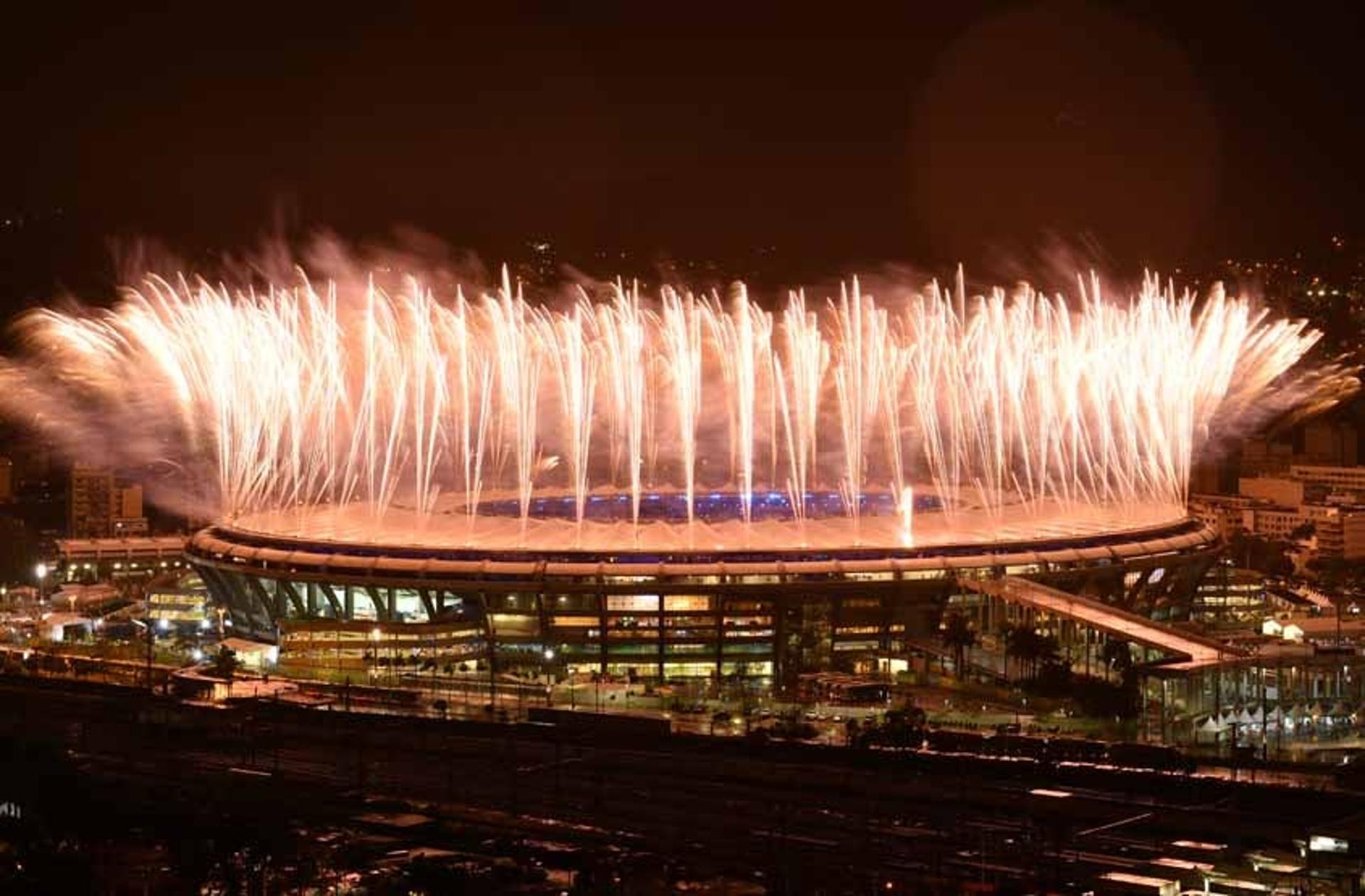 Maracanã na festa de encerramento. O adeus aos Jogos Olímpicos do Rio de Janeiro