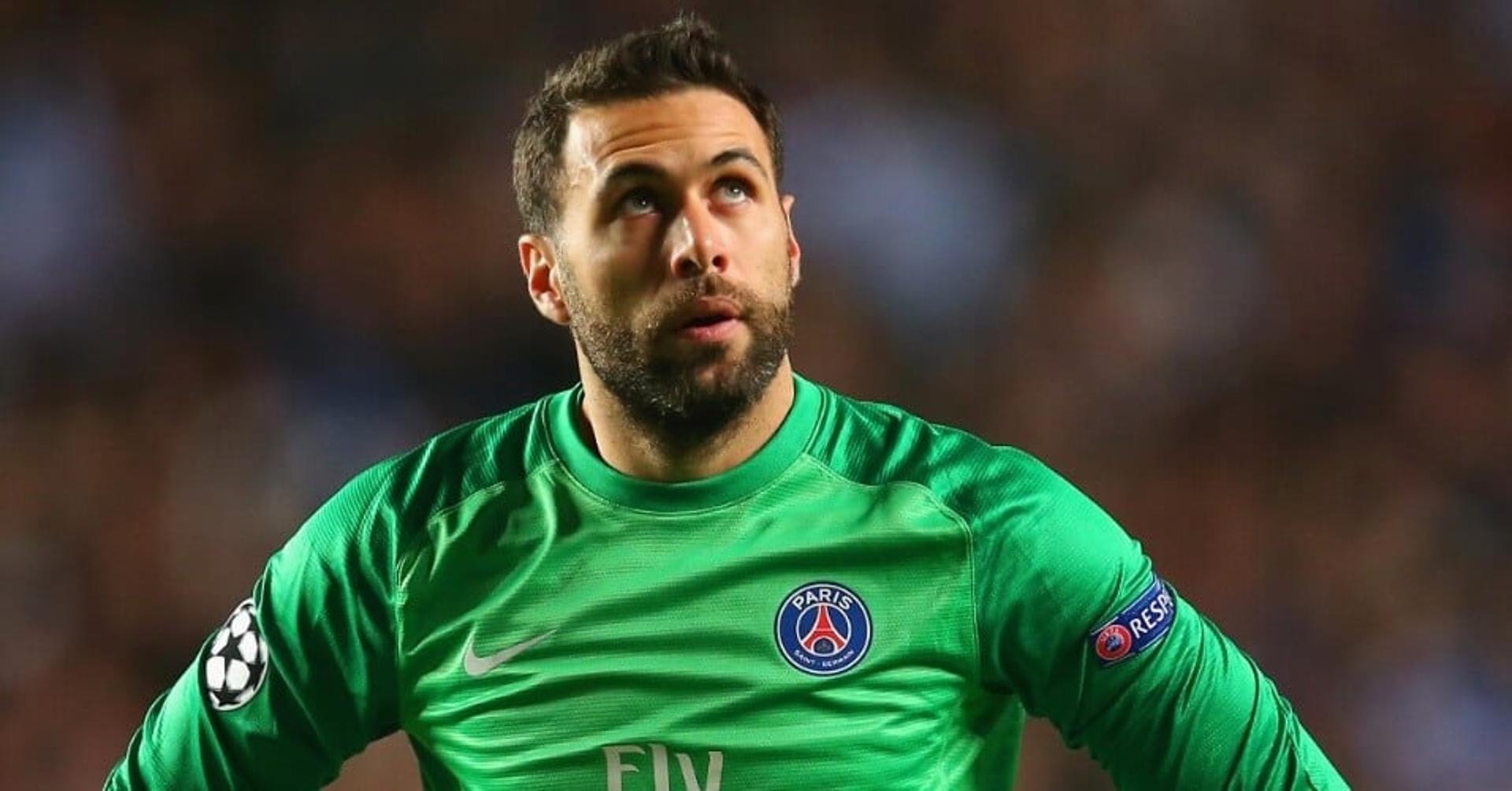 Salvatore Sirigu, do PSG, na mira do Everton