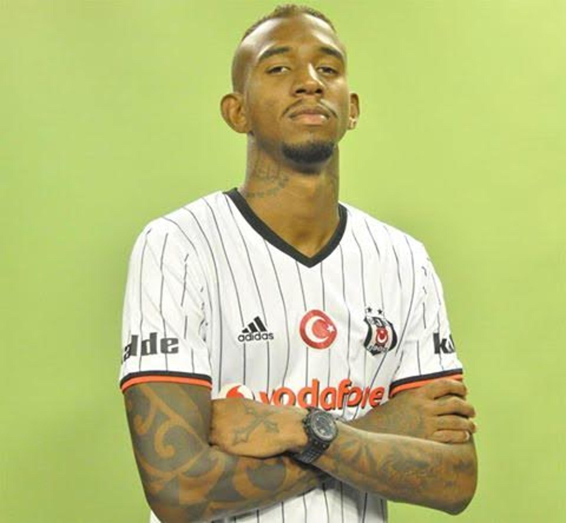 Imagens da carreira de Anderson Talisca