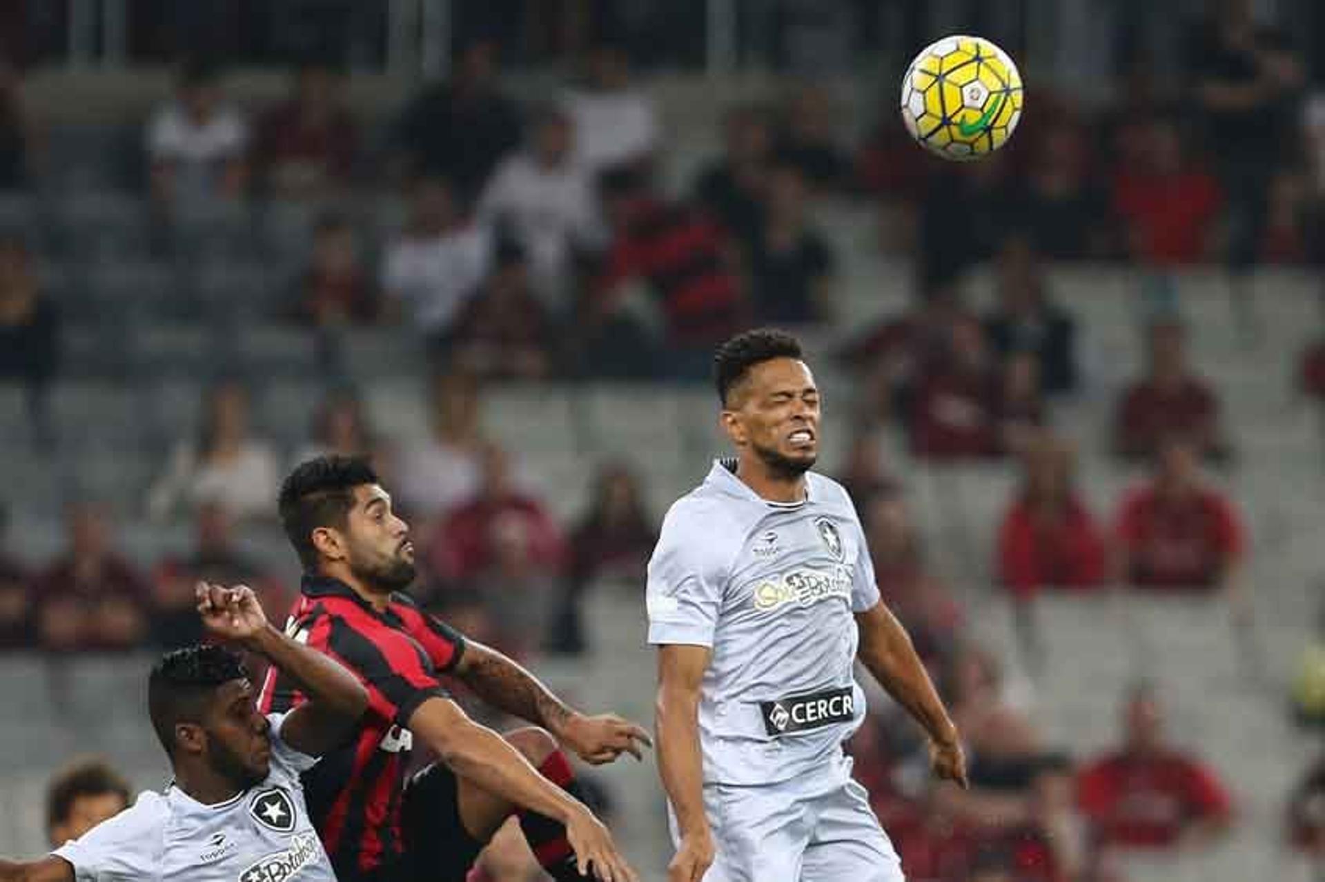 AtleticoPR x Botafogo (Foto:Geraldo Bubniak /AGB)