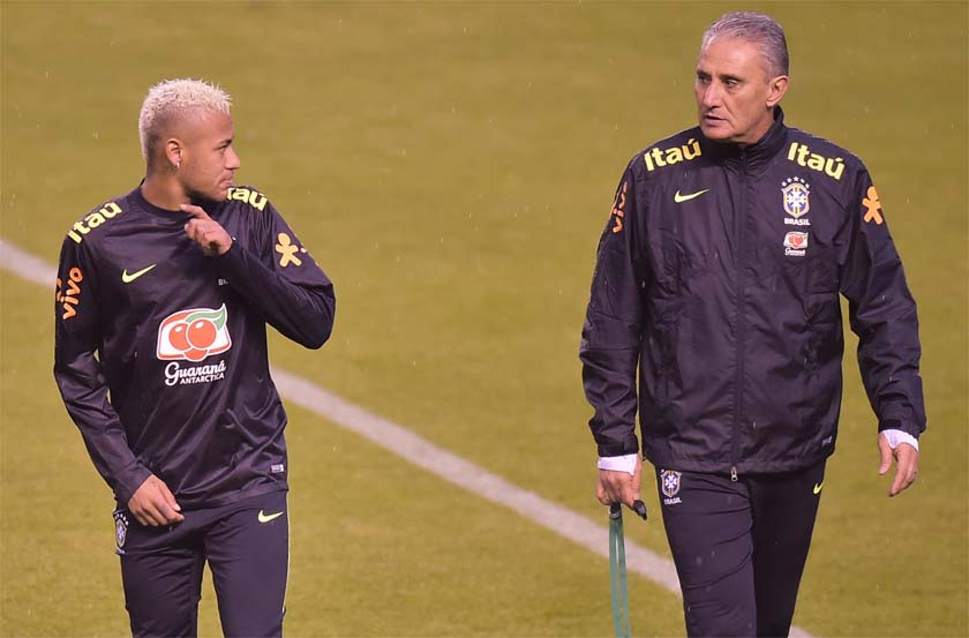 Seleção treina em Quito: Tite e Neymar