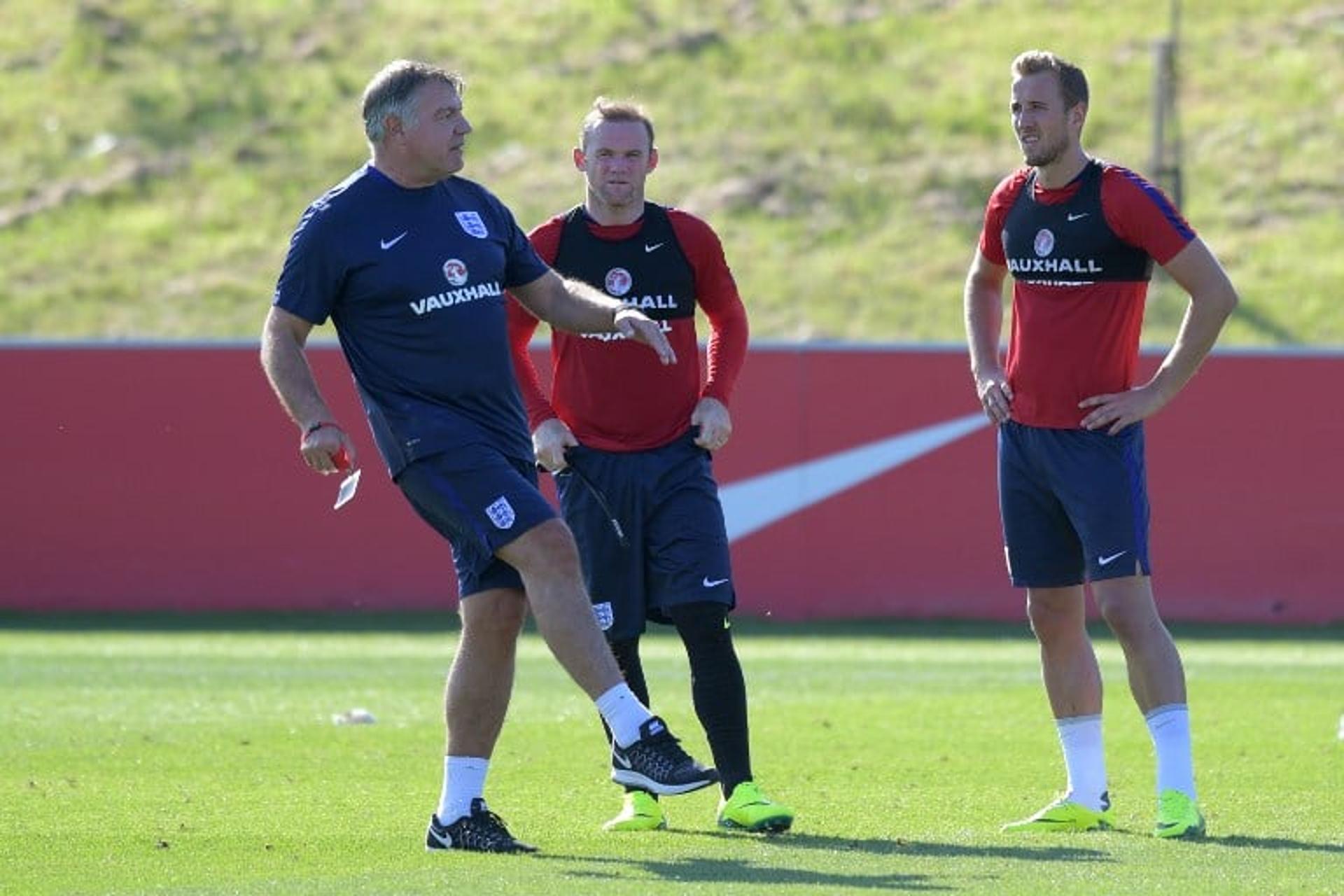 4/9 (13h) - Eslováquia x Inglaterra: Sam Allardyce estreia como técnico da Inglaterra no primeiro jogo do time nas Eliminatórias