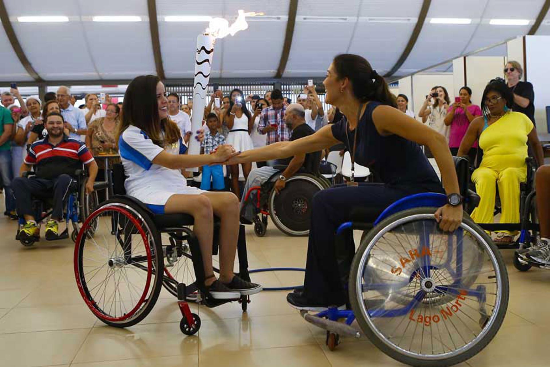 Tocha paralímpica chega em Brasilia