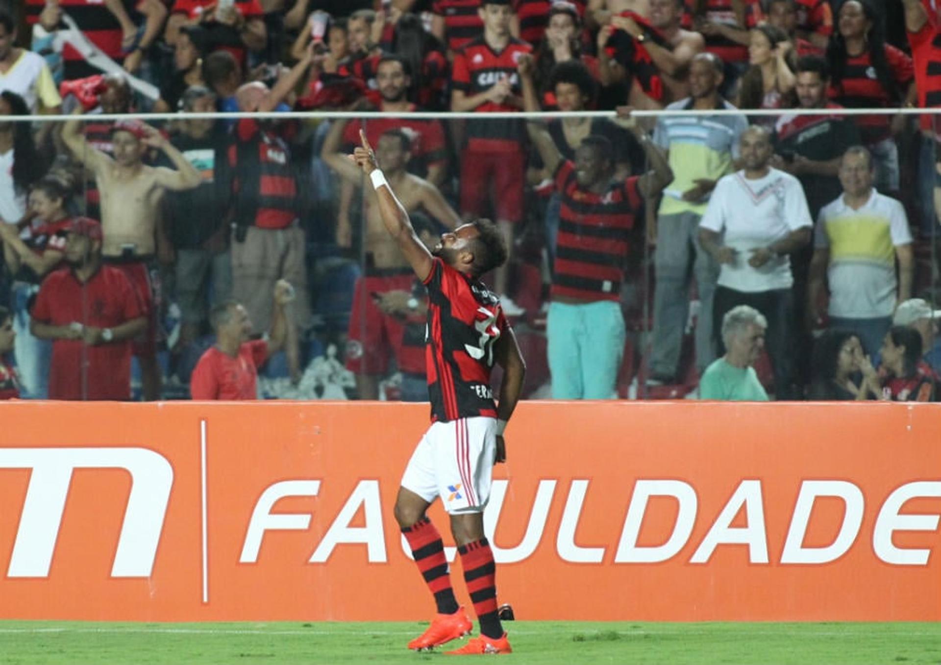 Fernandinho - Flamengo x Ponte Preta