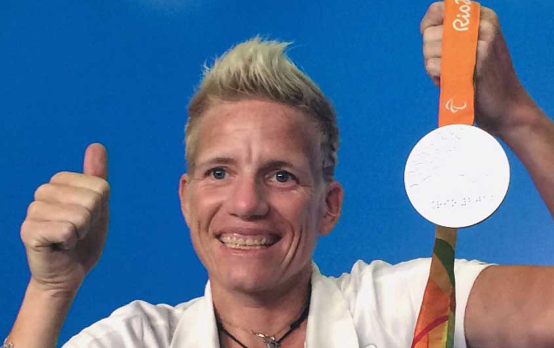 Marieke Vervoort e a sua medalha de prata Paralímpica