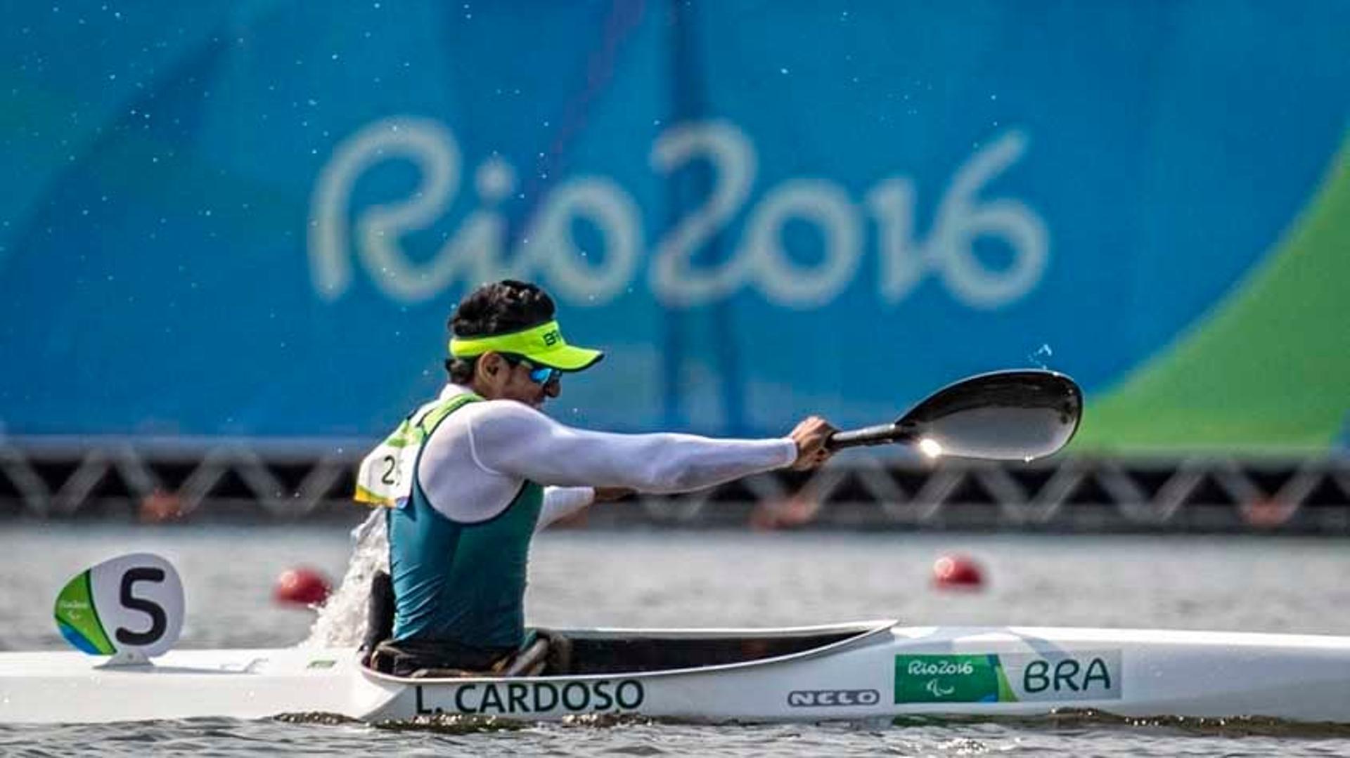 Luis Carlos Cardoso e Caio Ribeiro remam por medalha na Paracanoagem