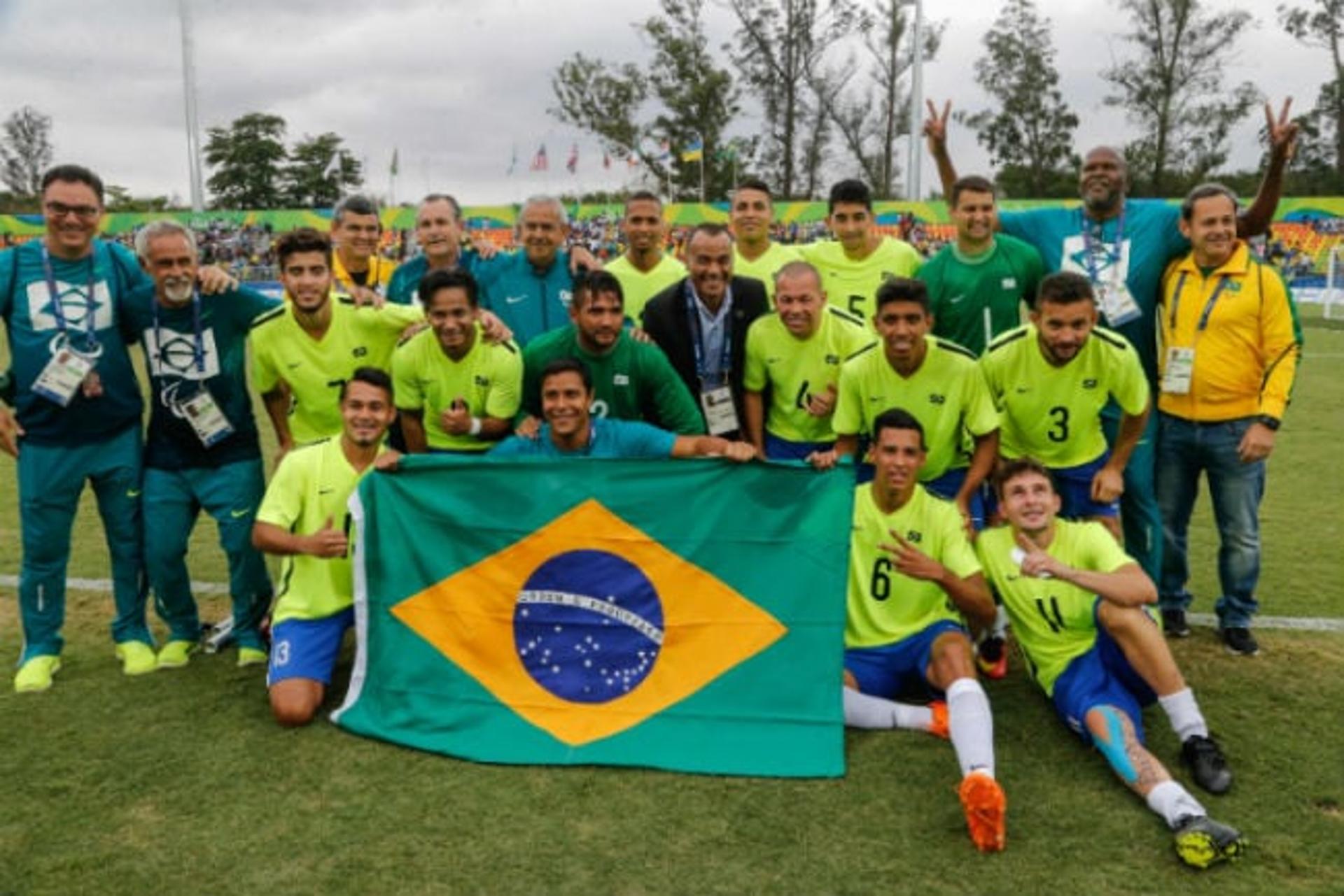 Dia 9 - O Brasil faturou o bronze no futebol de 7