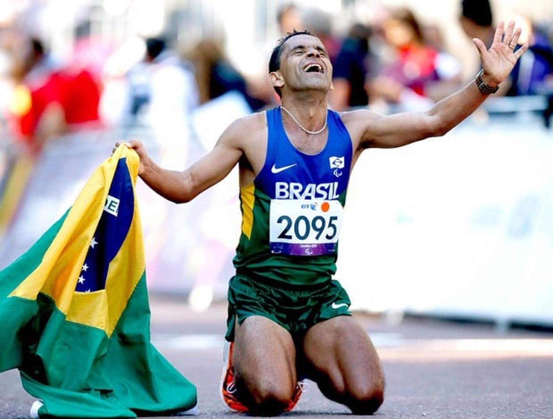 Tito Sena foi ouro na maratona em Londres (Foto: Divulgação/CPB)