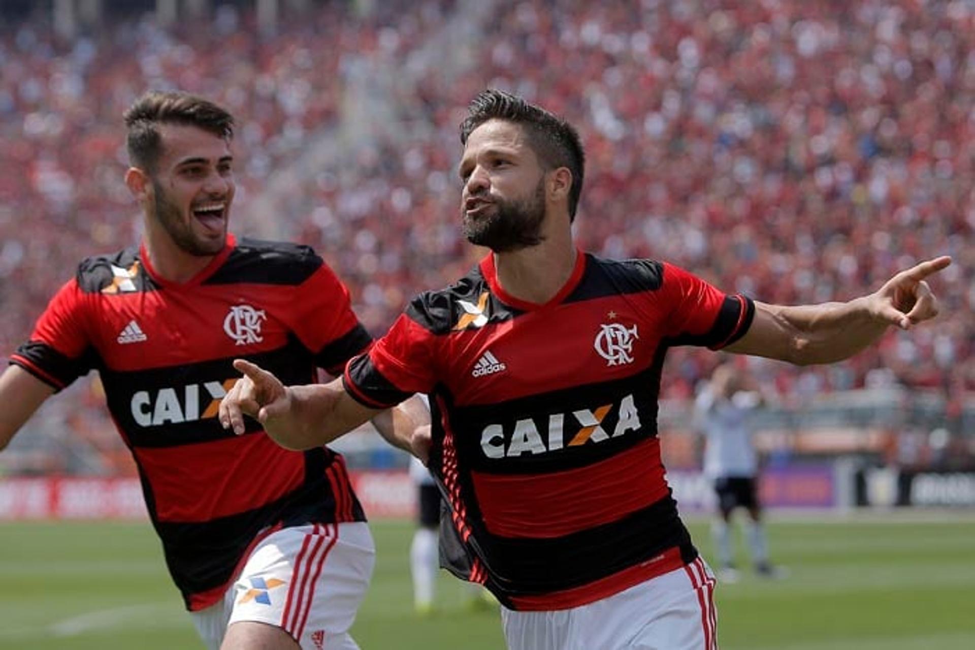 Flamengo vence o Figueira e segue na caça ao Palmeiras