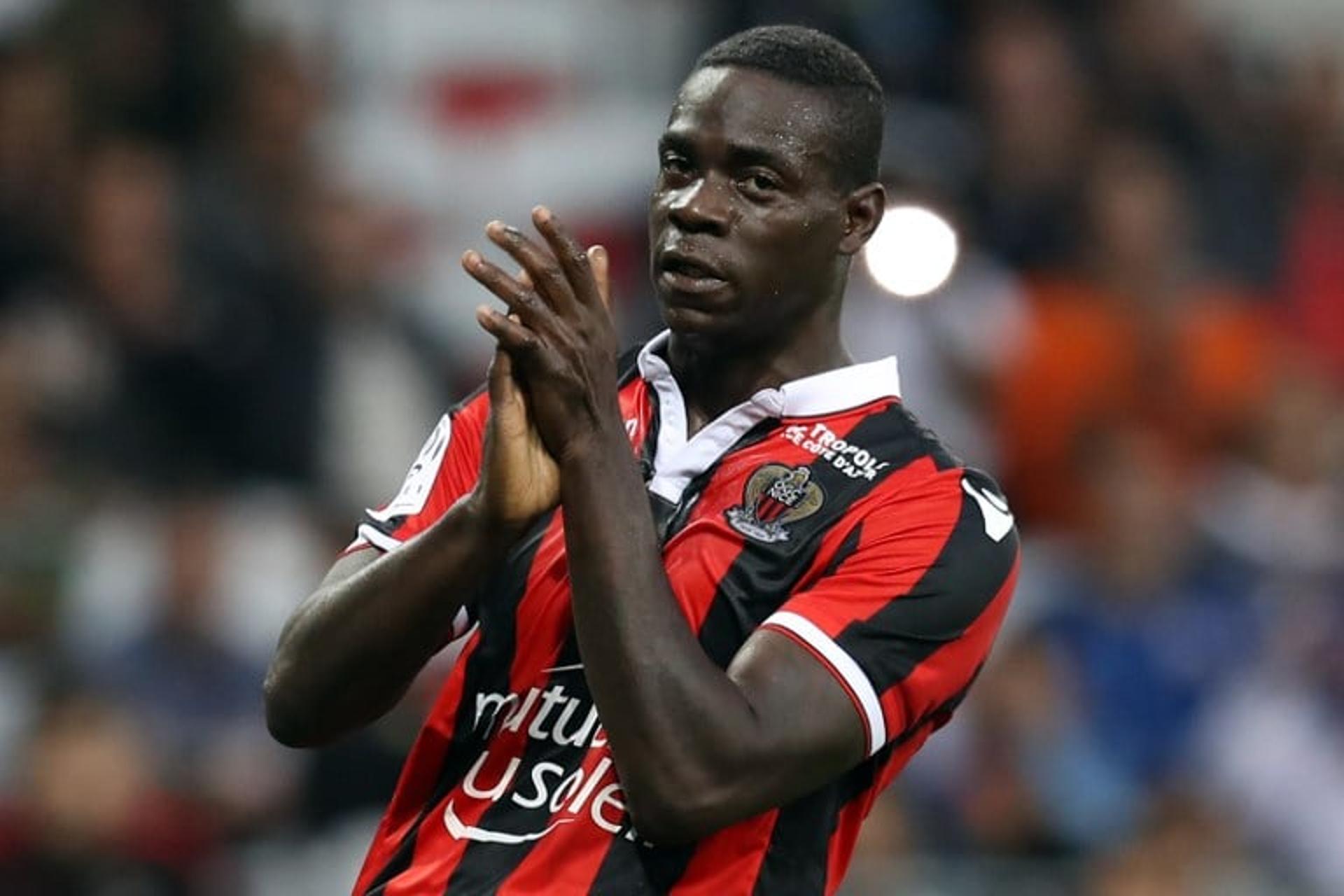 Balotelli brilhou com dois gols, e o Nice goleou o Monaco por 4 a 0 no Francês