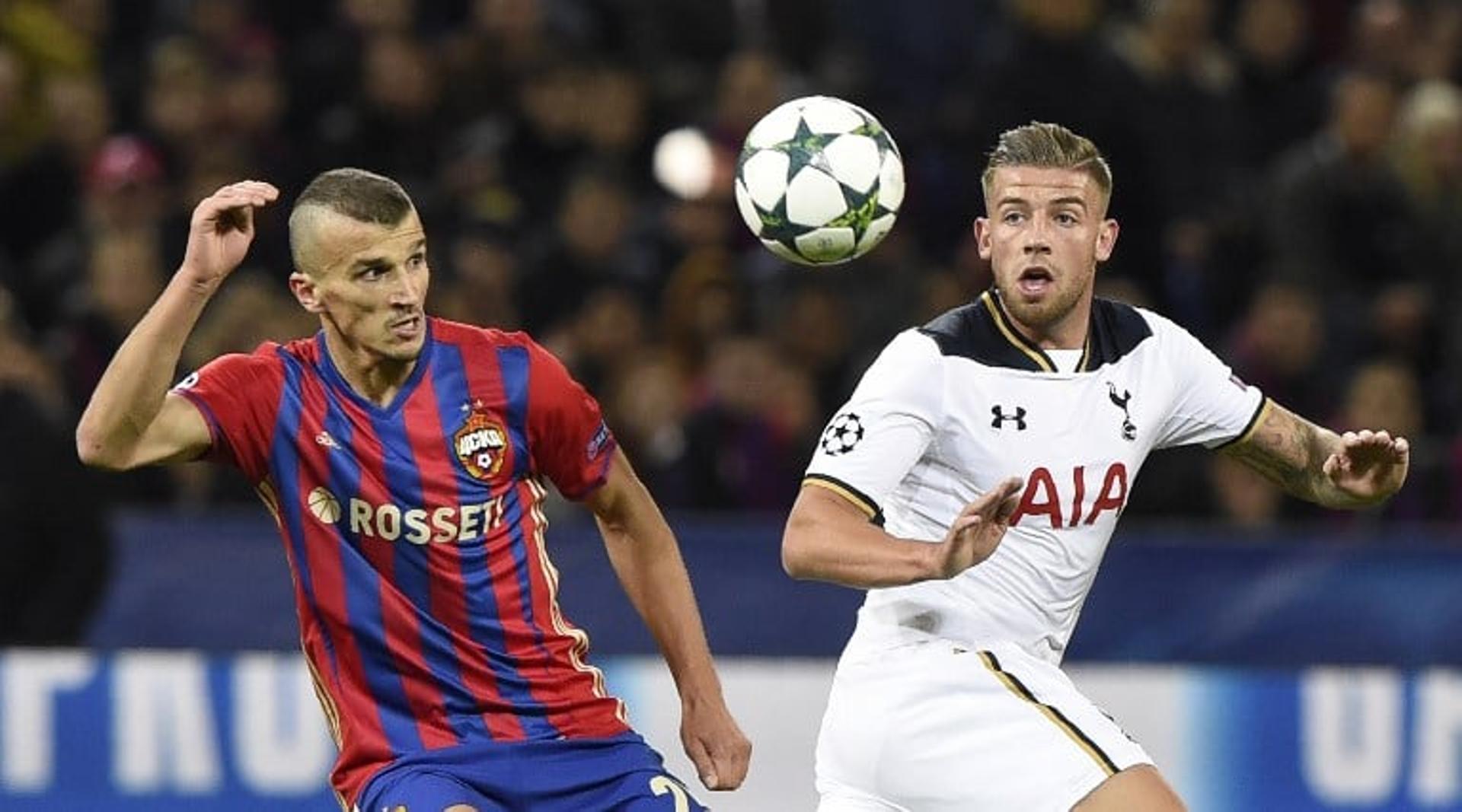 Strandberg e Alderweireld - CSKA x Tottenham