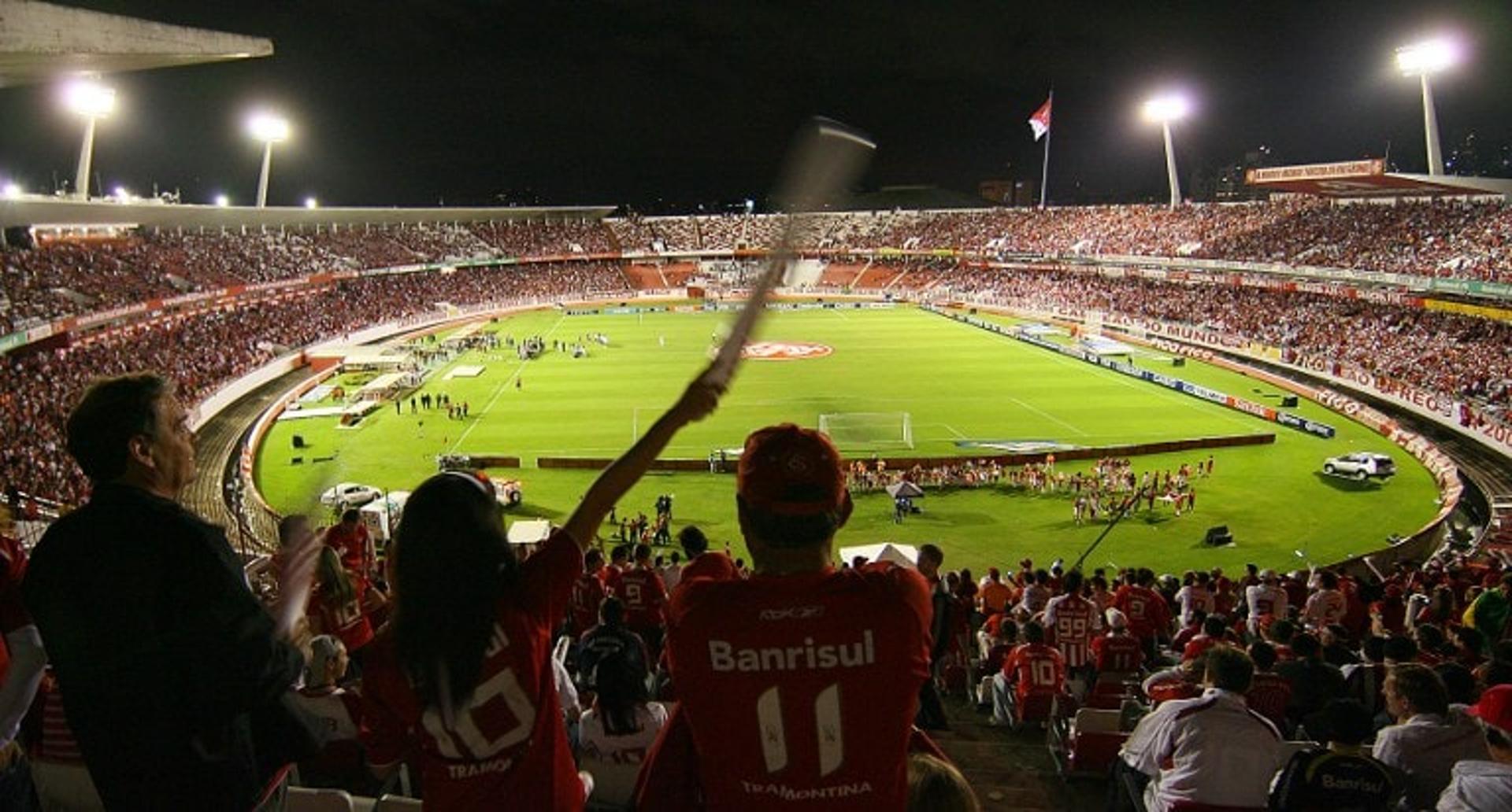 O Beira-Rio recebeu a final três vezes e viu o Inter faturar dois títulos continentais