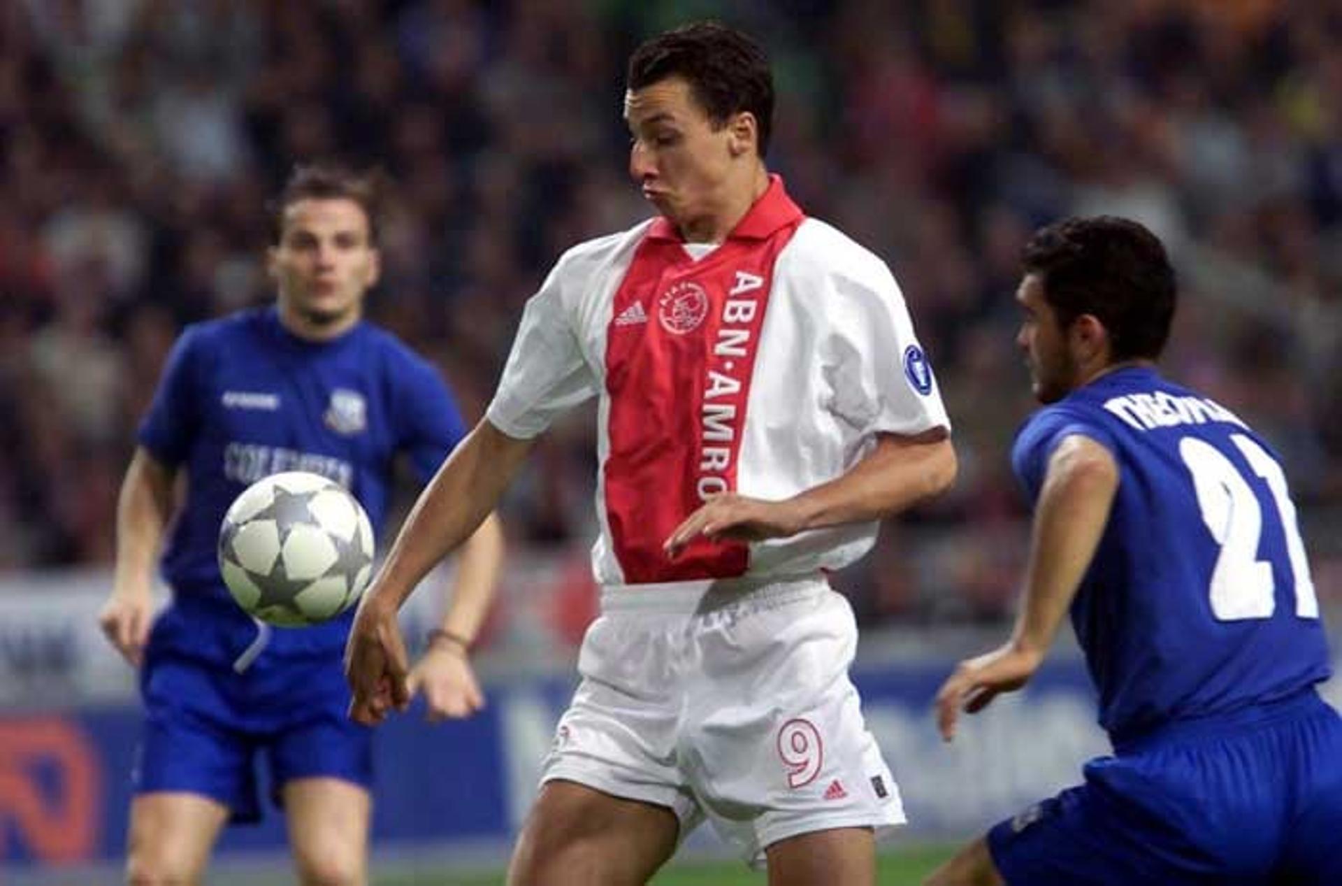 Contratado pelo Ajax em 2001, Ibrahimovic não demorou a chamar a atenção da Europa