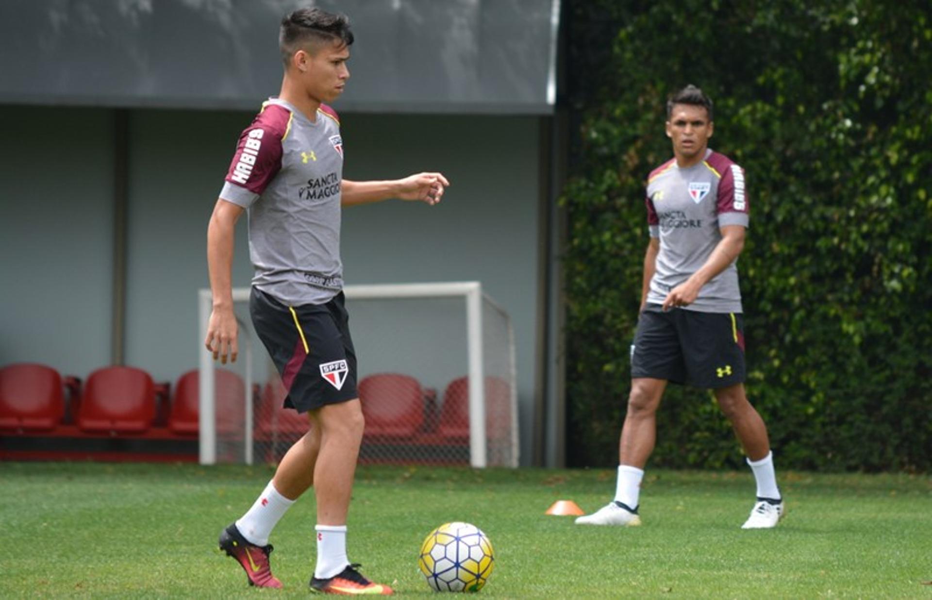 Luiz Araújo começou o ano voando, mas vive jejum de gols