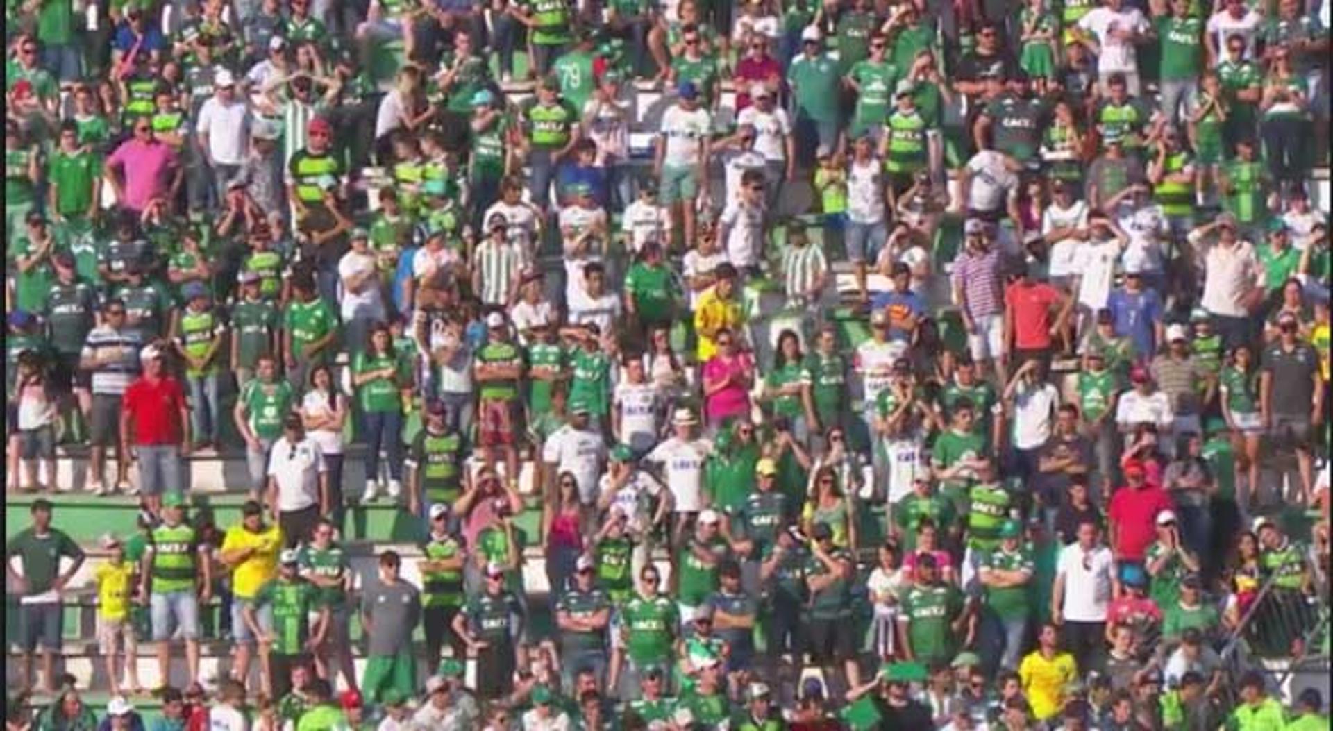 Chapecoense 1x4 Vitória - torcida da Chapecoense