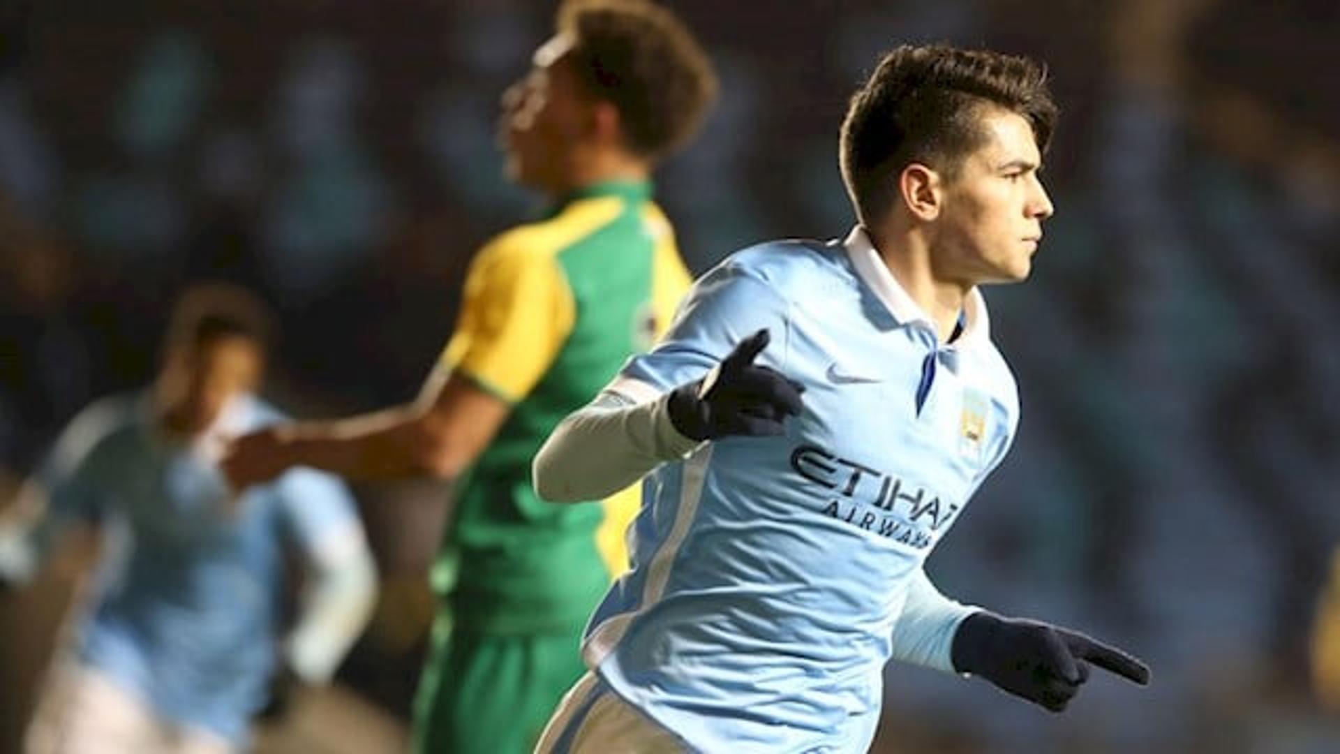 Brahim Díaz é espanhol, tem 17 anos e joga no Manchester City