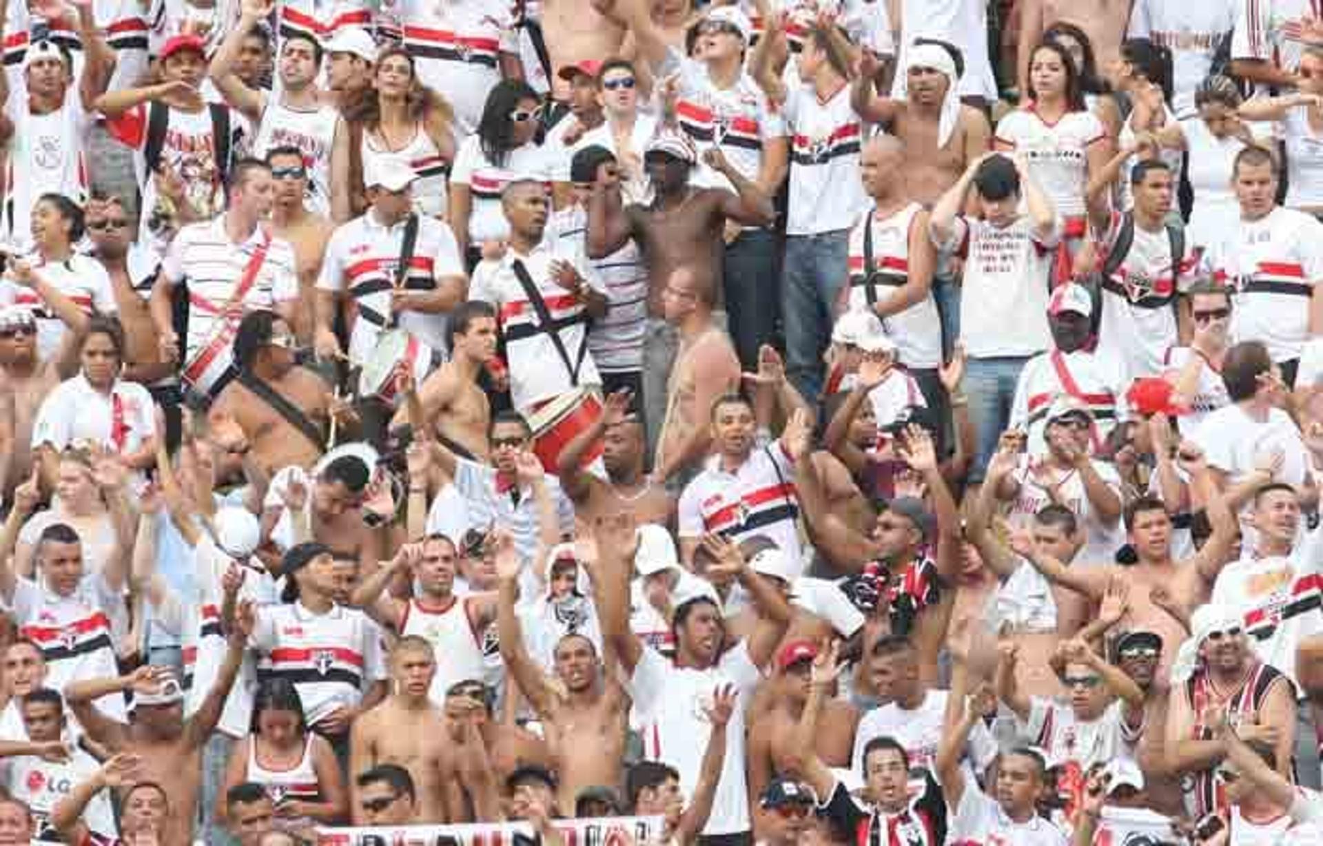 Torcida do São Paulo no Pacaembu