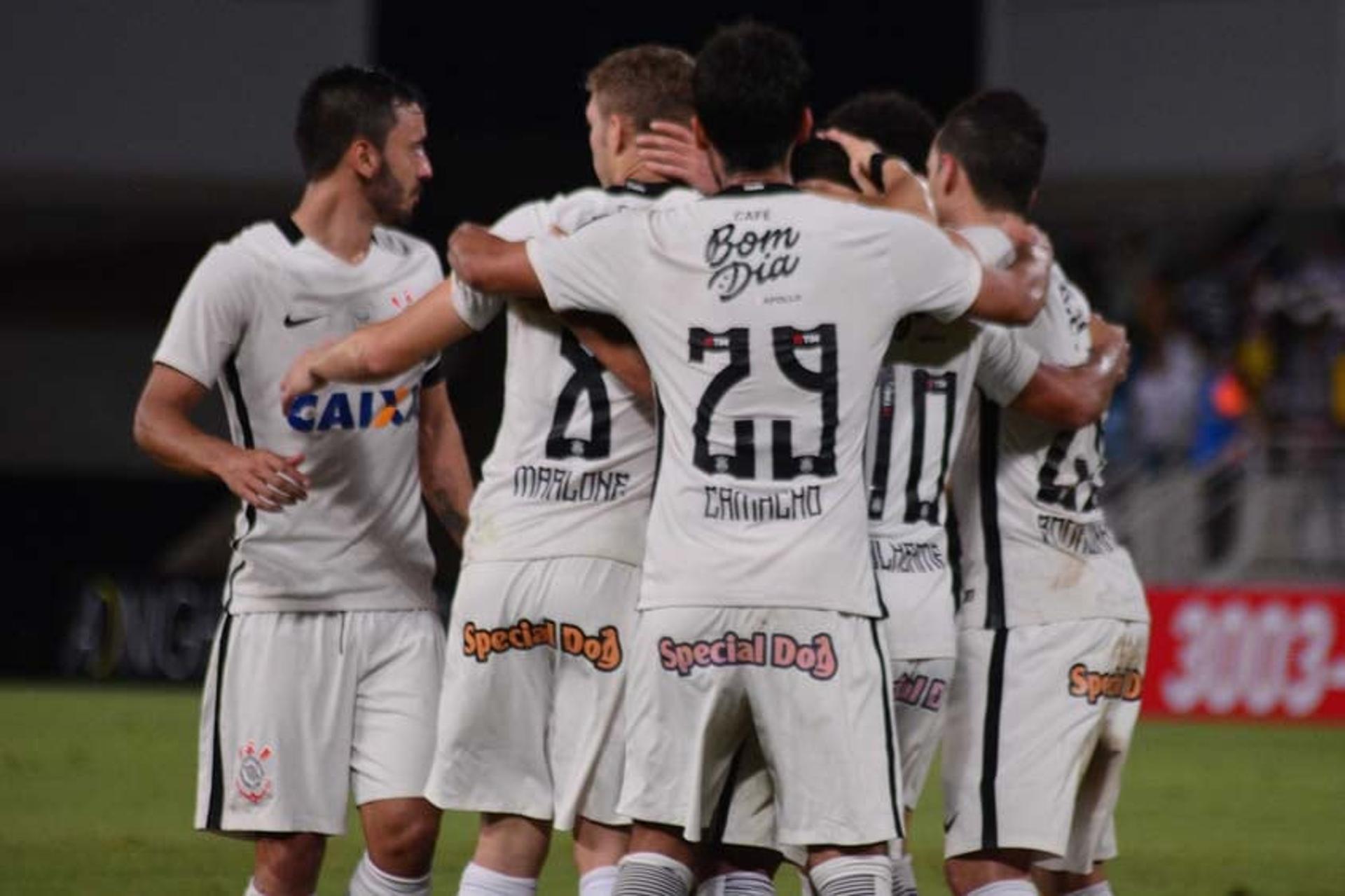 Santa Cruz 2x4 Corinthians