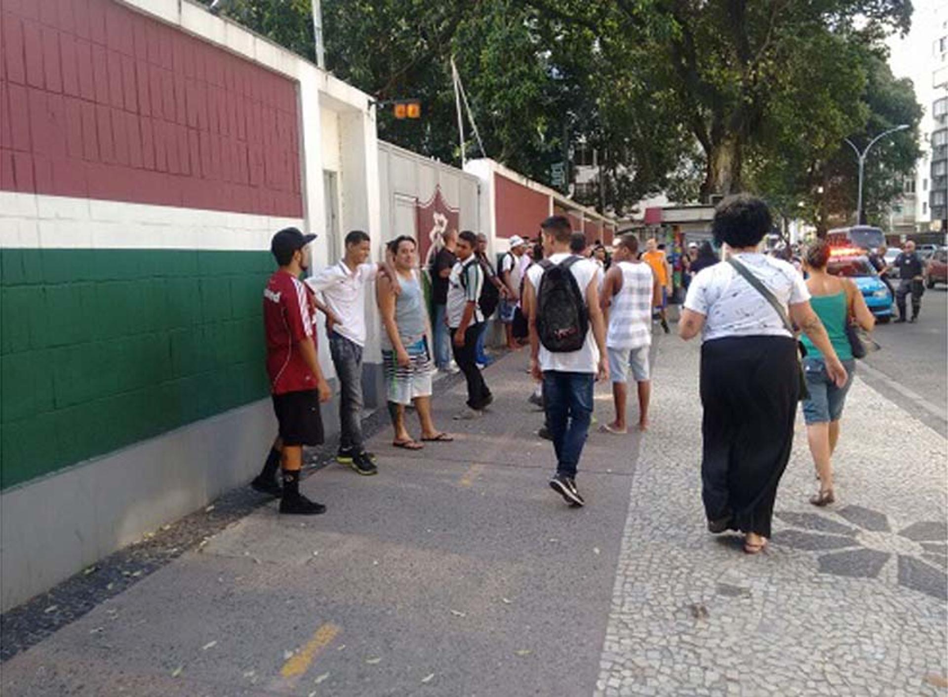 torcida fluminense nas laranjeiras