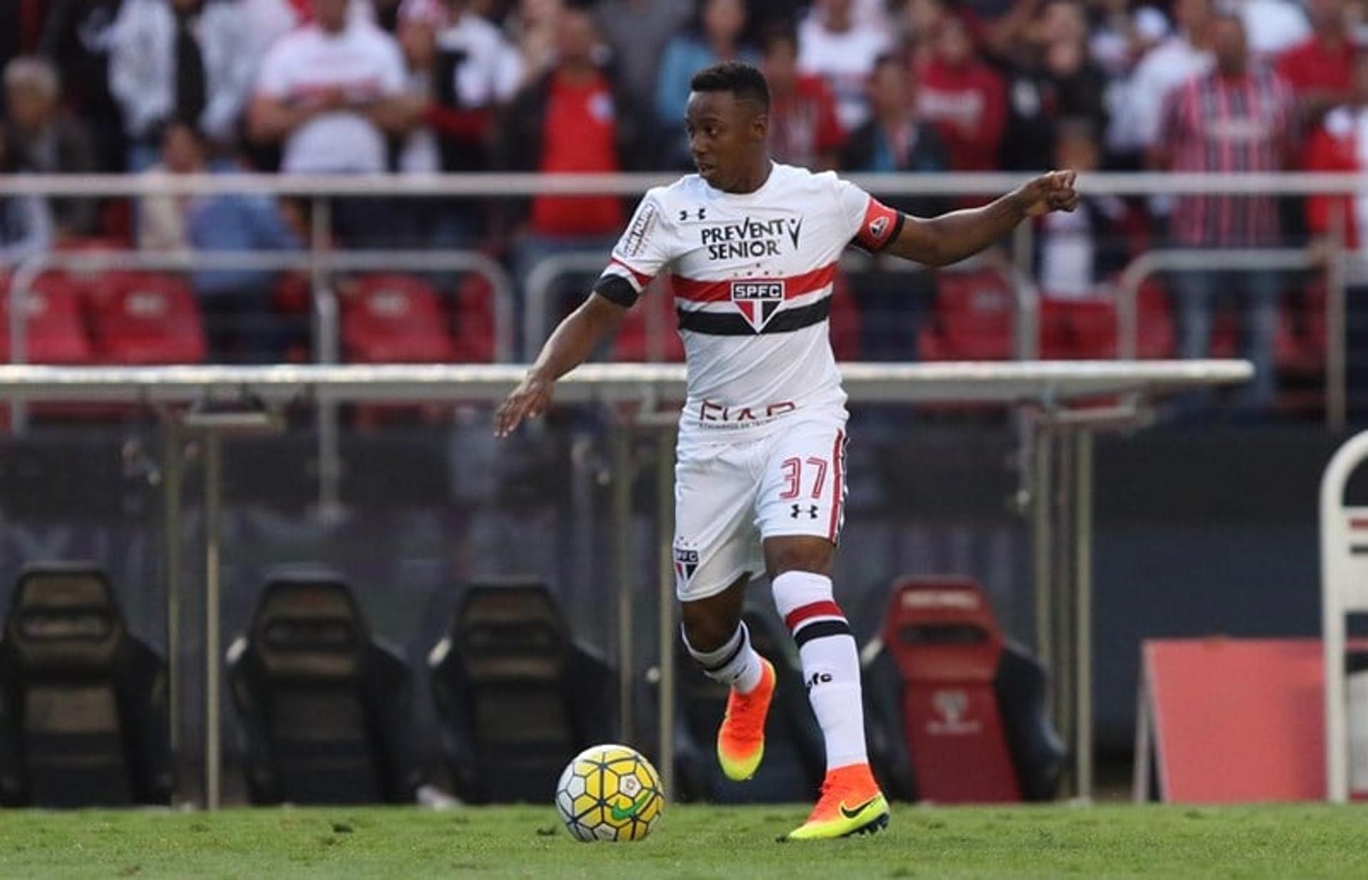 Wellington entrou aos 45 minutos do segundo tempo da partida contra a Ponte Preta