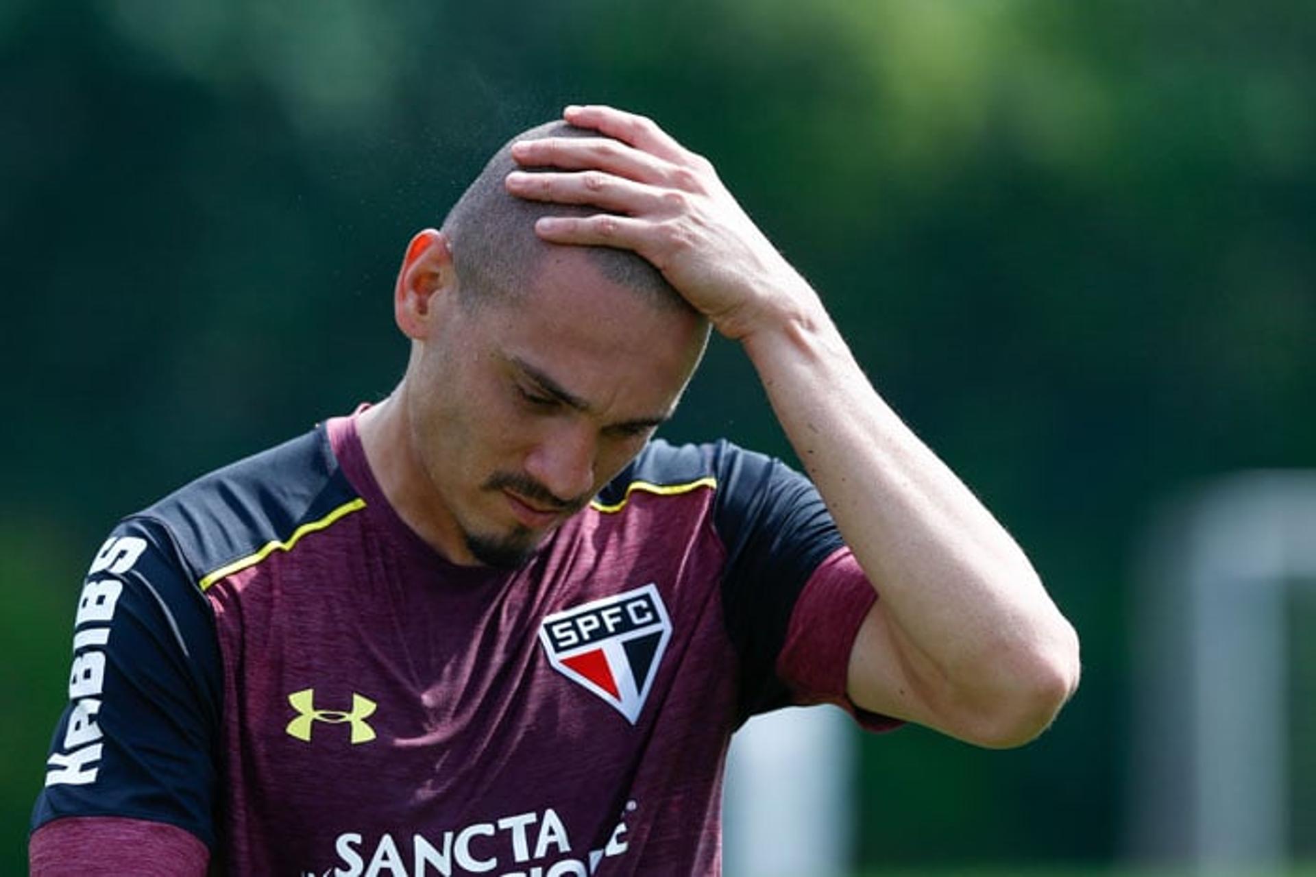 Treino São Paulo no CT da Barra Funda - Maicon