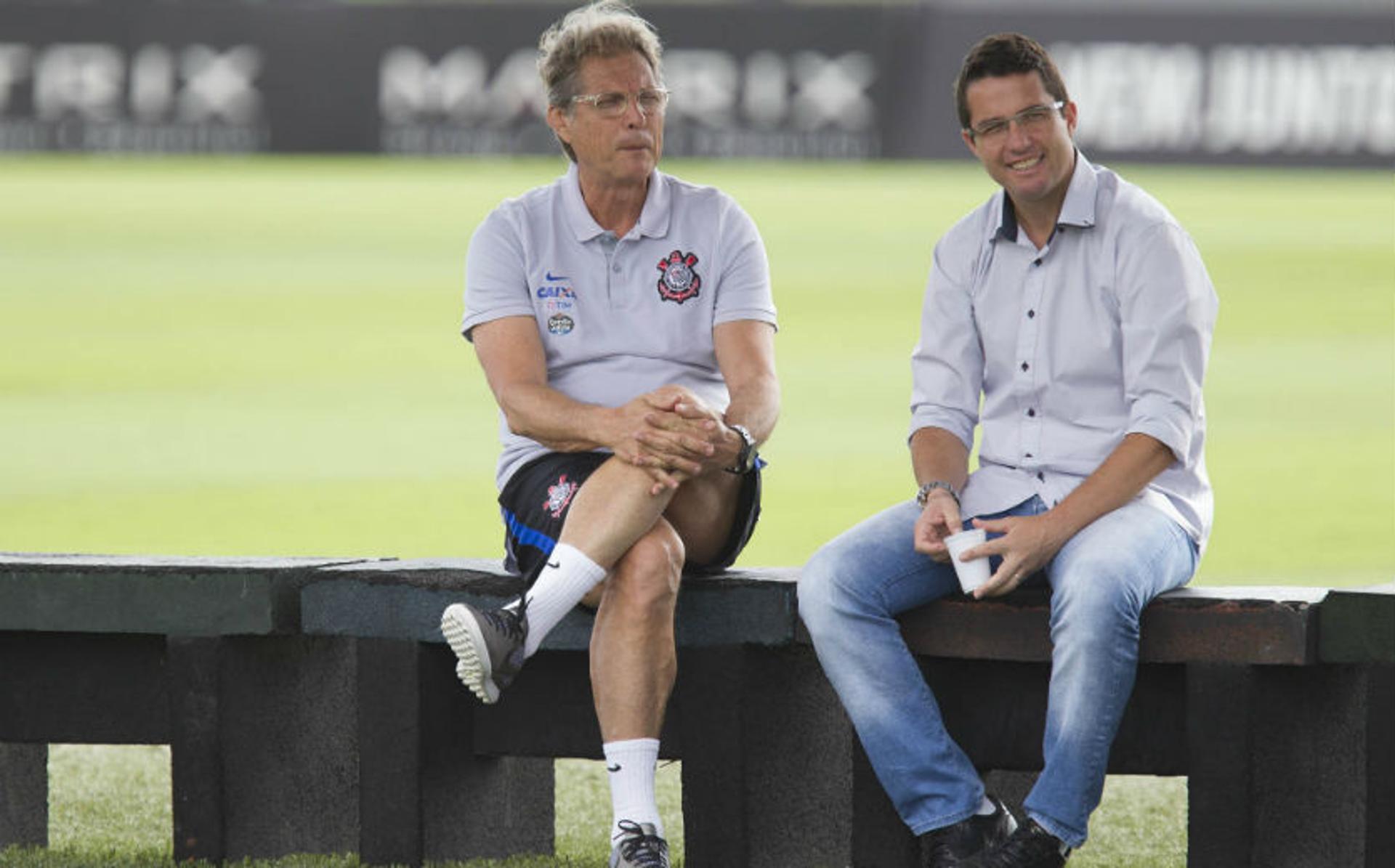 Oswaldo e o técnico do Timão sub-20, Osmar Loss