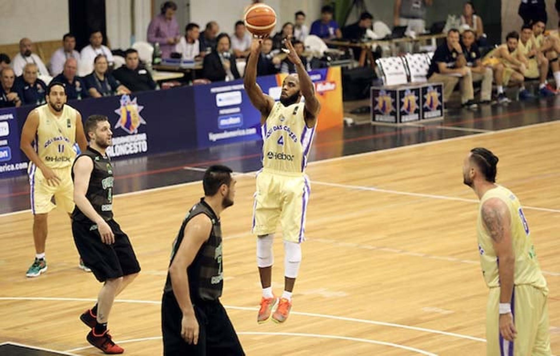 Mogi das Cruzes/Helbor abre semifinal da LSB com vitória sobre Gimnasia